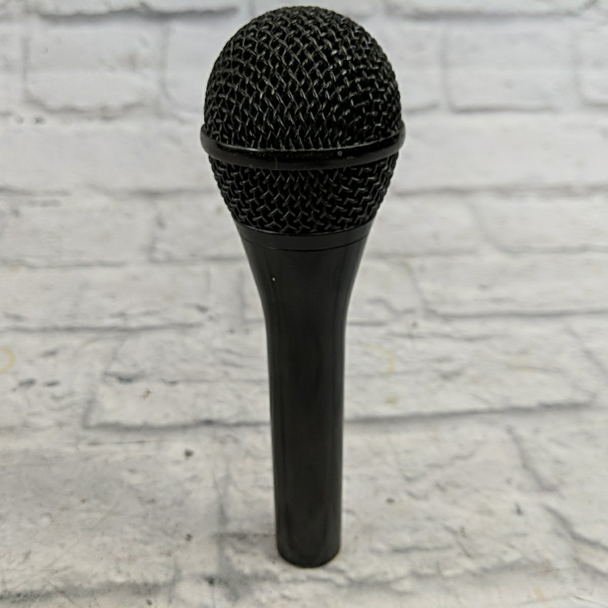 Audix OM2 Handheld Hypercardioid Dynamic Microphone
