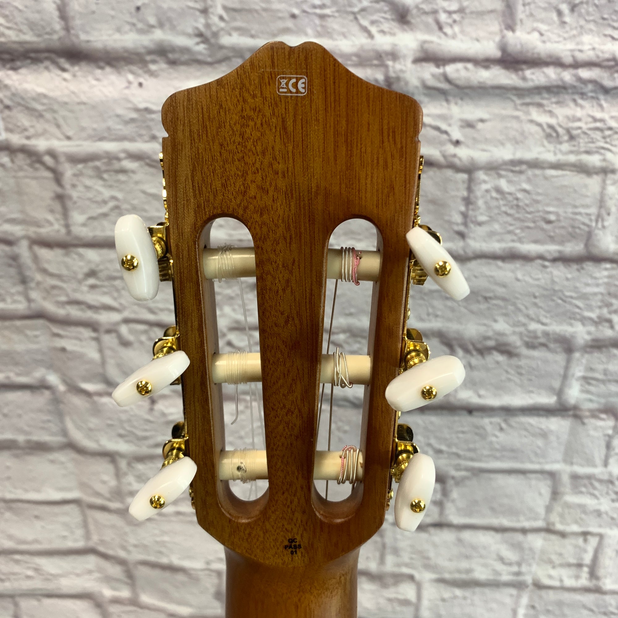 Cordoba C4-CE Classical Guitar Classical Acoustic Guitar