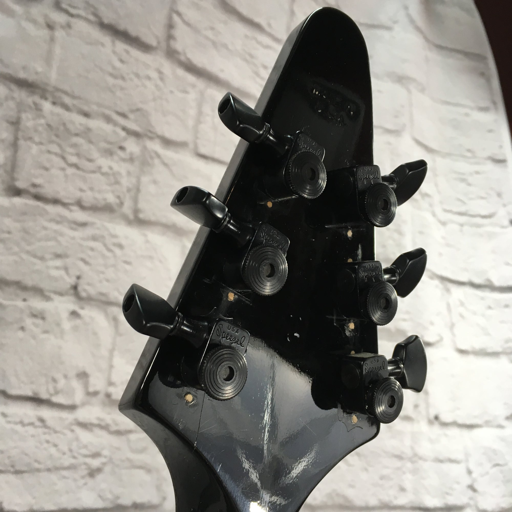 Gibson Flying V 1999 with TKL Hard Case