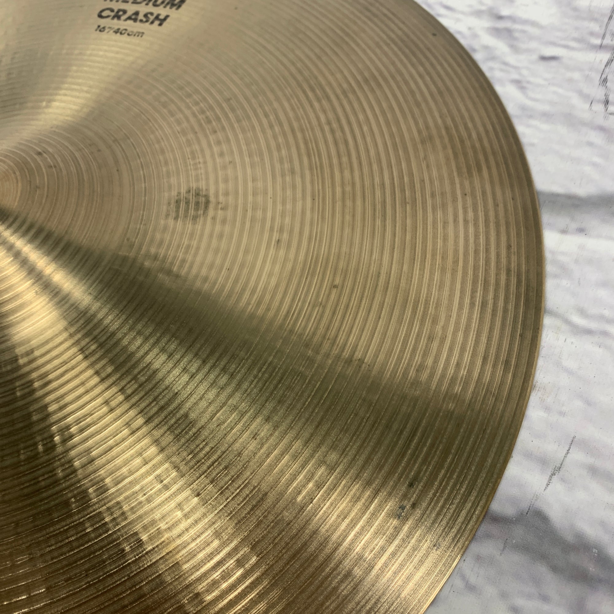 1995 Zildjian 16" Medium Crash Crash Cymbal