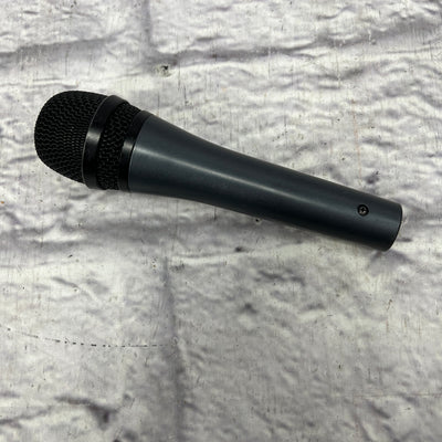 Sennheiser e835