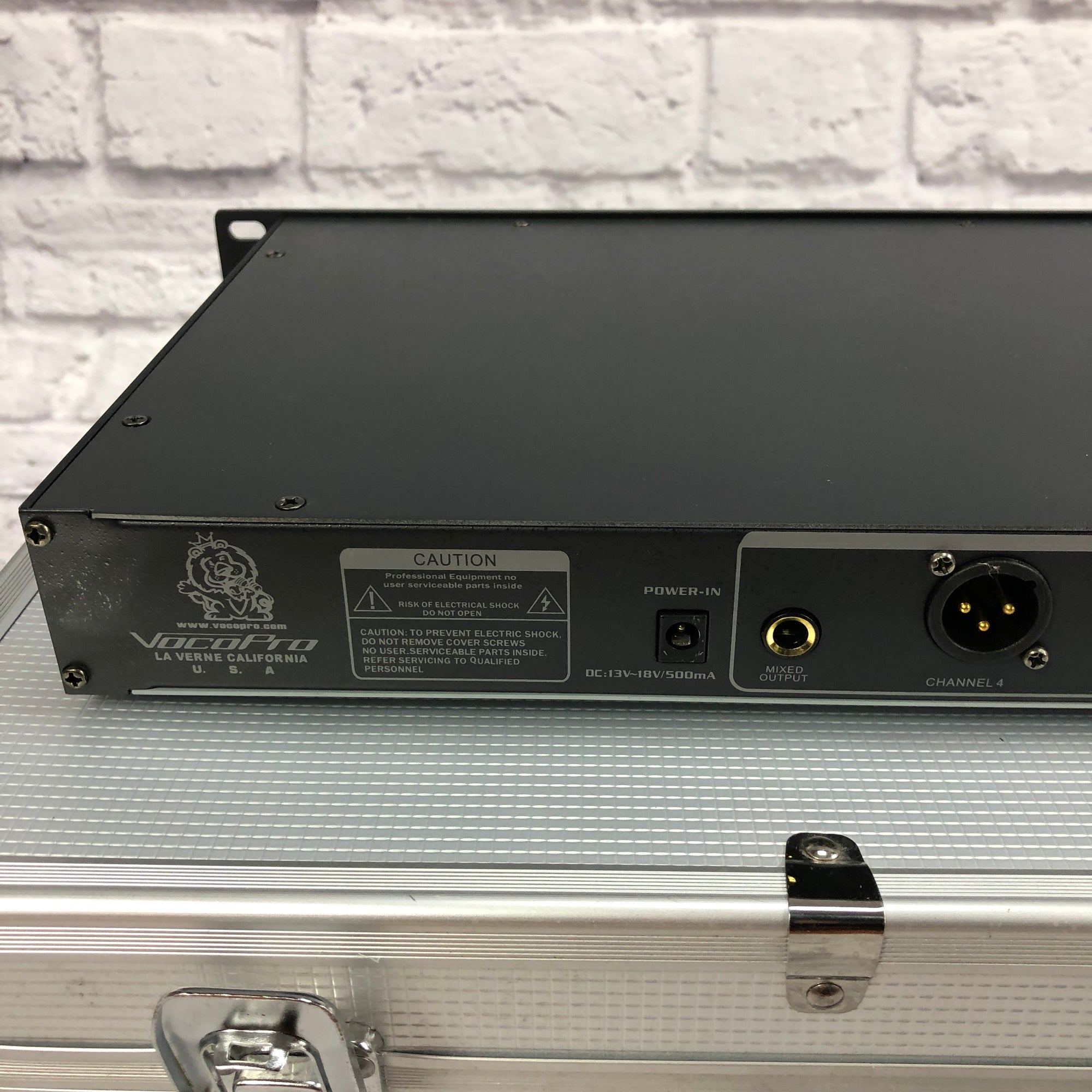 VocoPro UHF5800 Wireless Microphone Setup