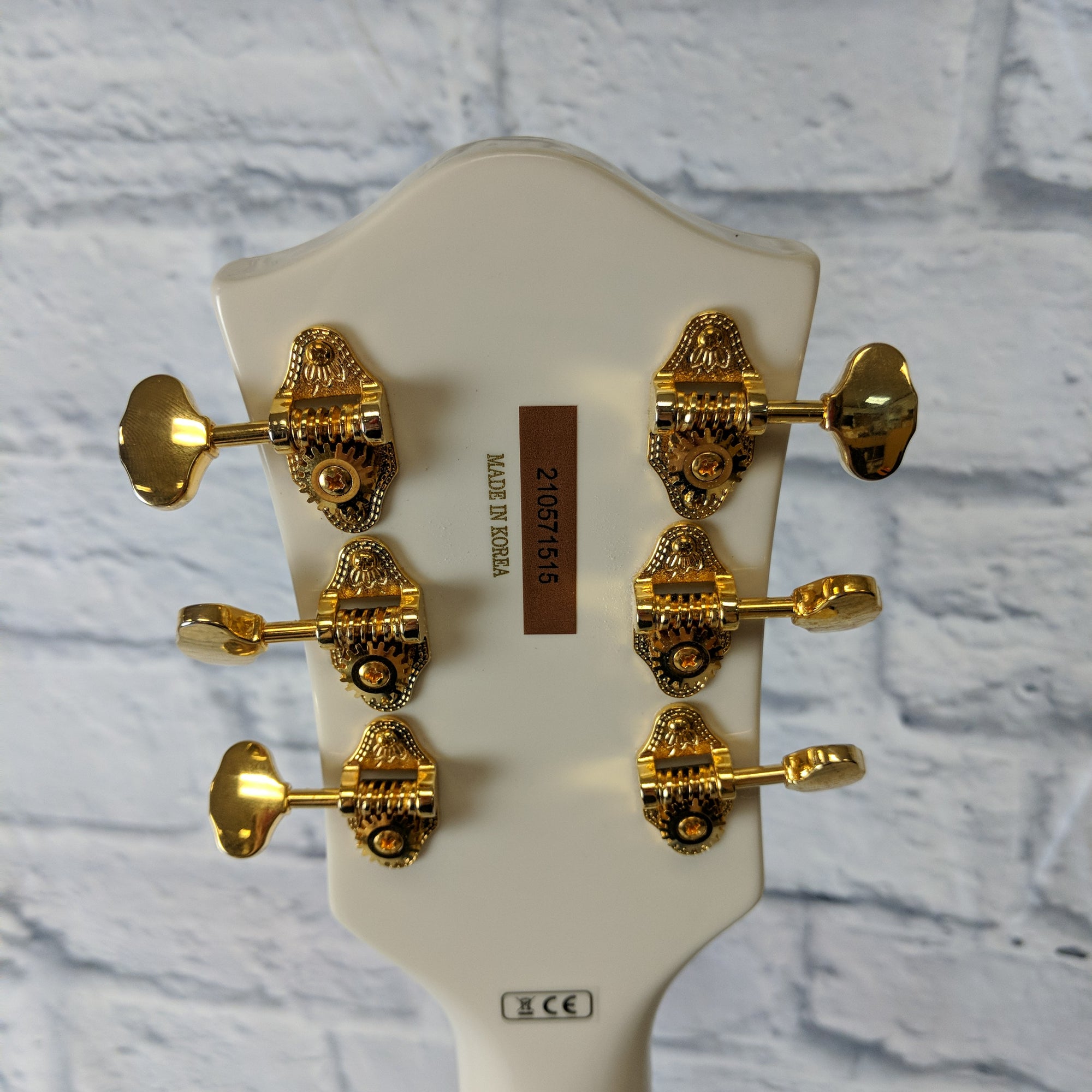 Gretsch G5422TG Electromatic Hollowbody Double Cutaway W/ Bigsby Tremolo, Gold Hardware - Snowcrest White