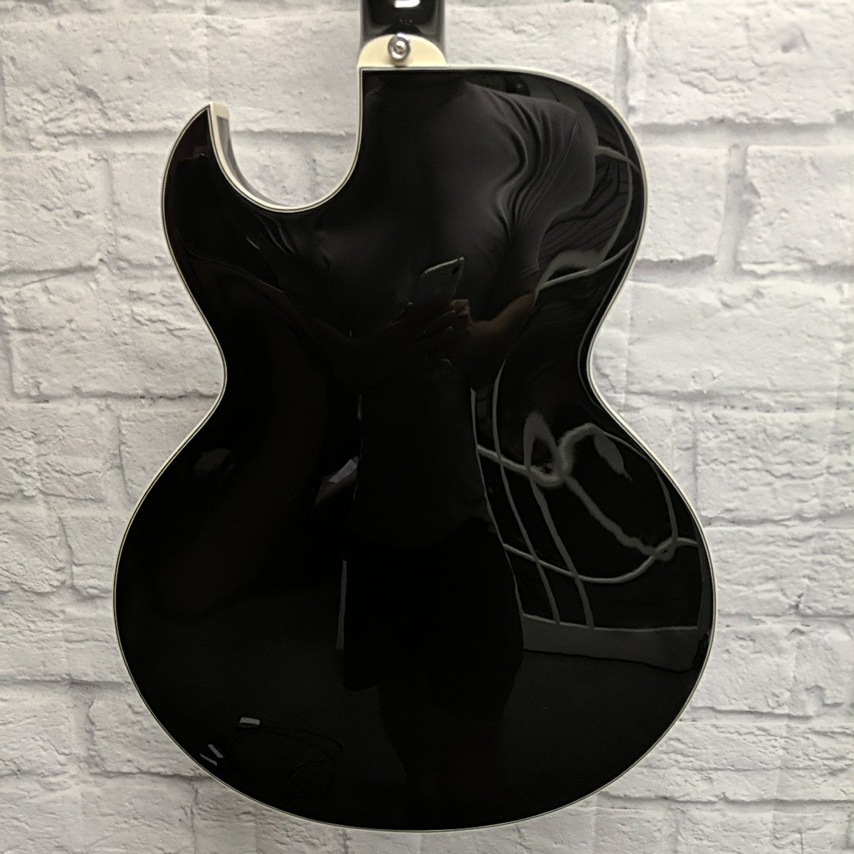 Dean Colt Semi-Hollowbody Black w/ Piezo Pickup