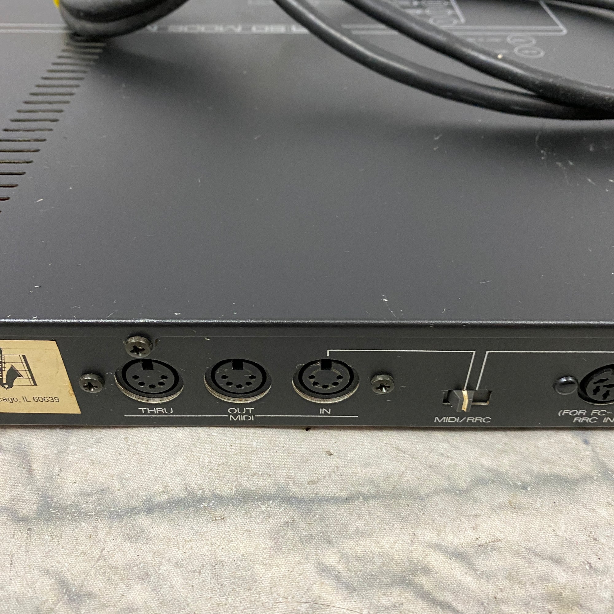 Roland GR-50 Rackmount Guitar Synth - Evolution Music