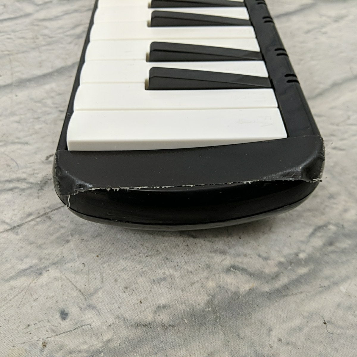 Irin 32 Key Black Medolica Accordion