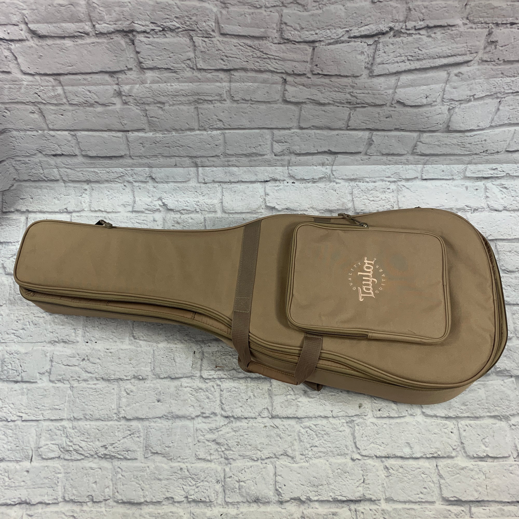 Used Taylor Dreadnought Soft Case