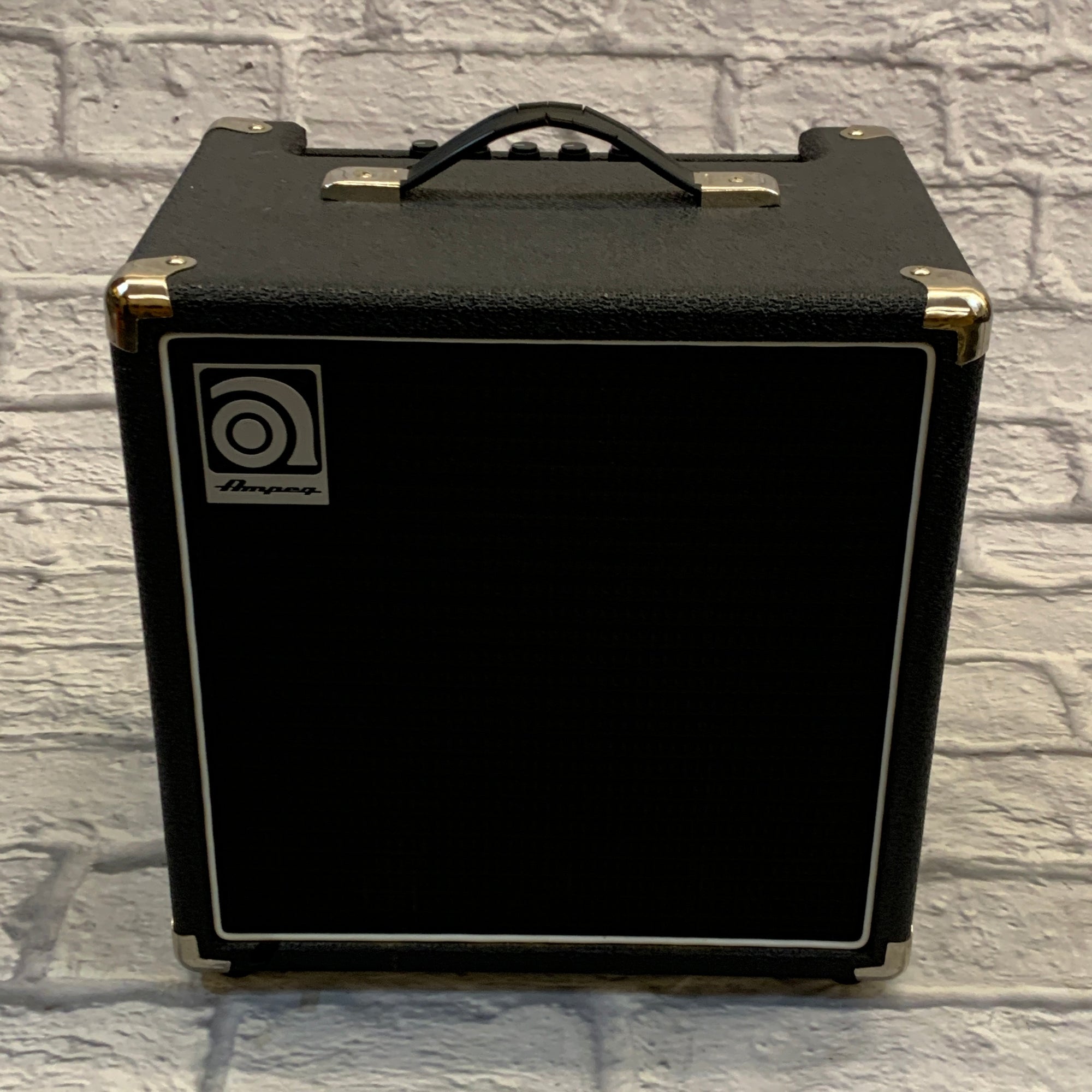 Ampeg BA-108 Bass Combo - Evolution Music