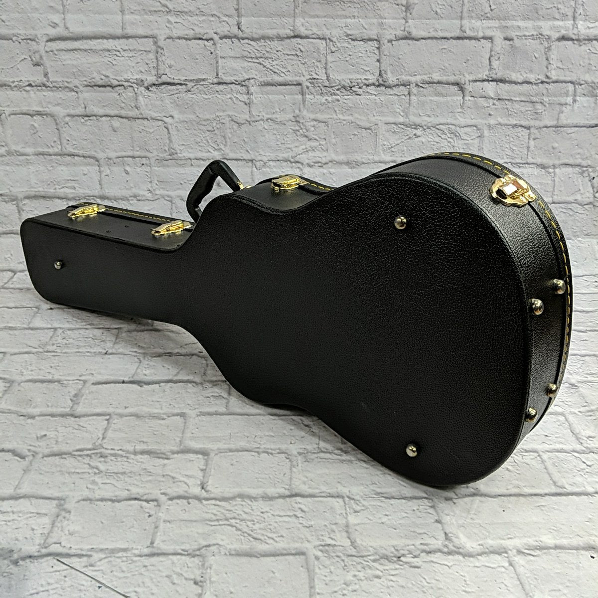 Unknown Classical Acoustic Hard Case