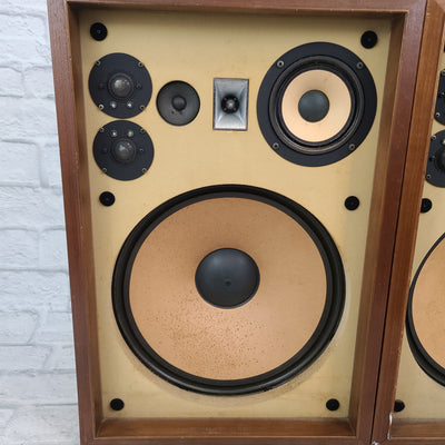 Akai SW- 175 Vintage Speaker (Pair)