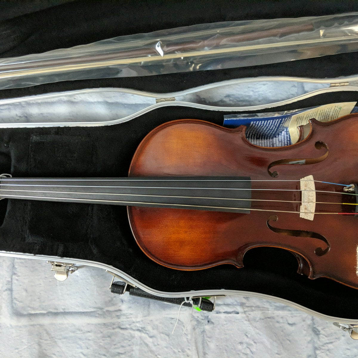 Scherl & Roth 16" Viola D020804 w/case & bow
