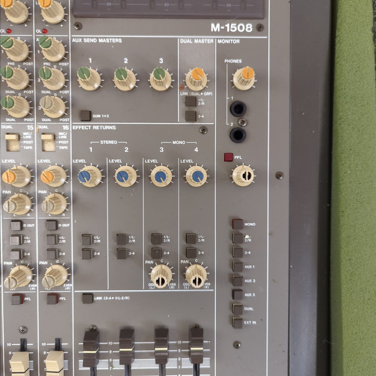 Tascam M1508 8 Channel Mixer with Grundorf Case