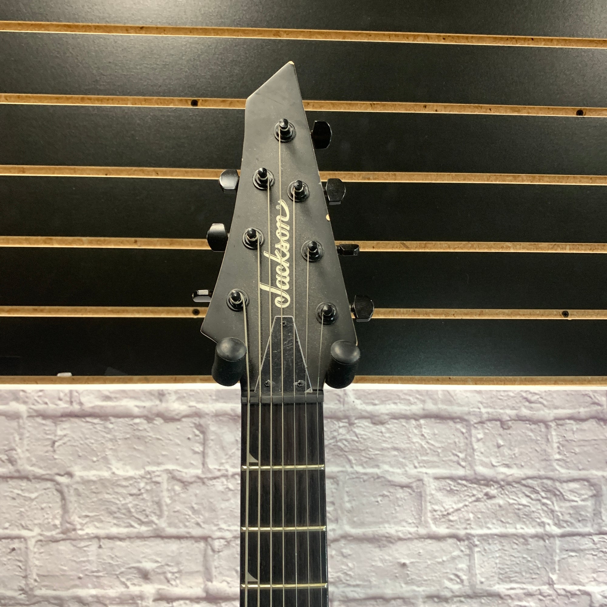 Jackson JS22-7 7-String Electric Guitar