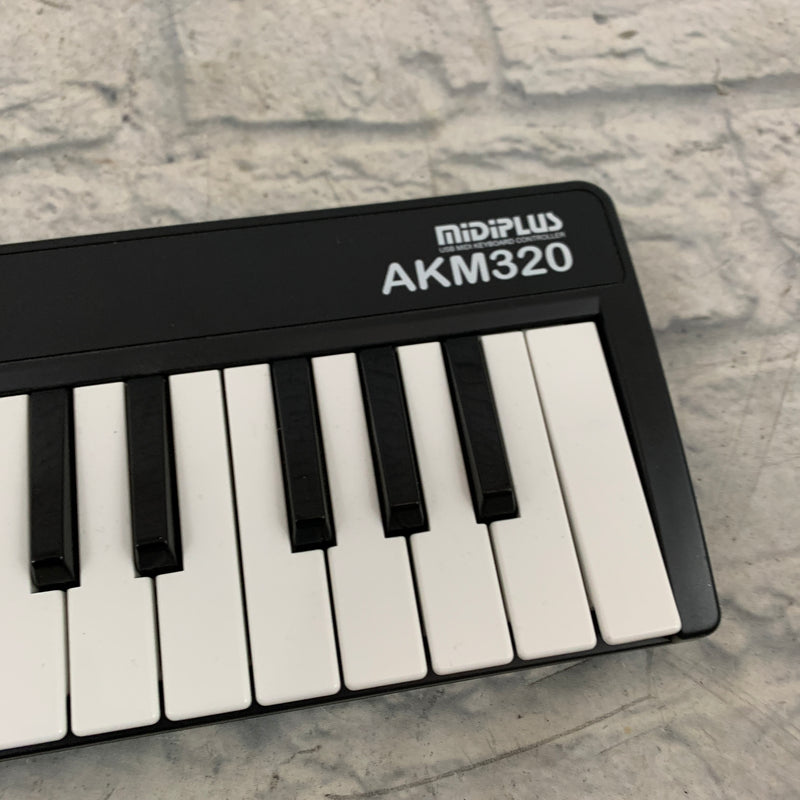 MidiPlus AKM320 32 Key USB Midi Controller - Evolution Music