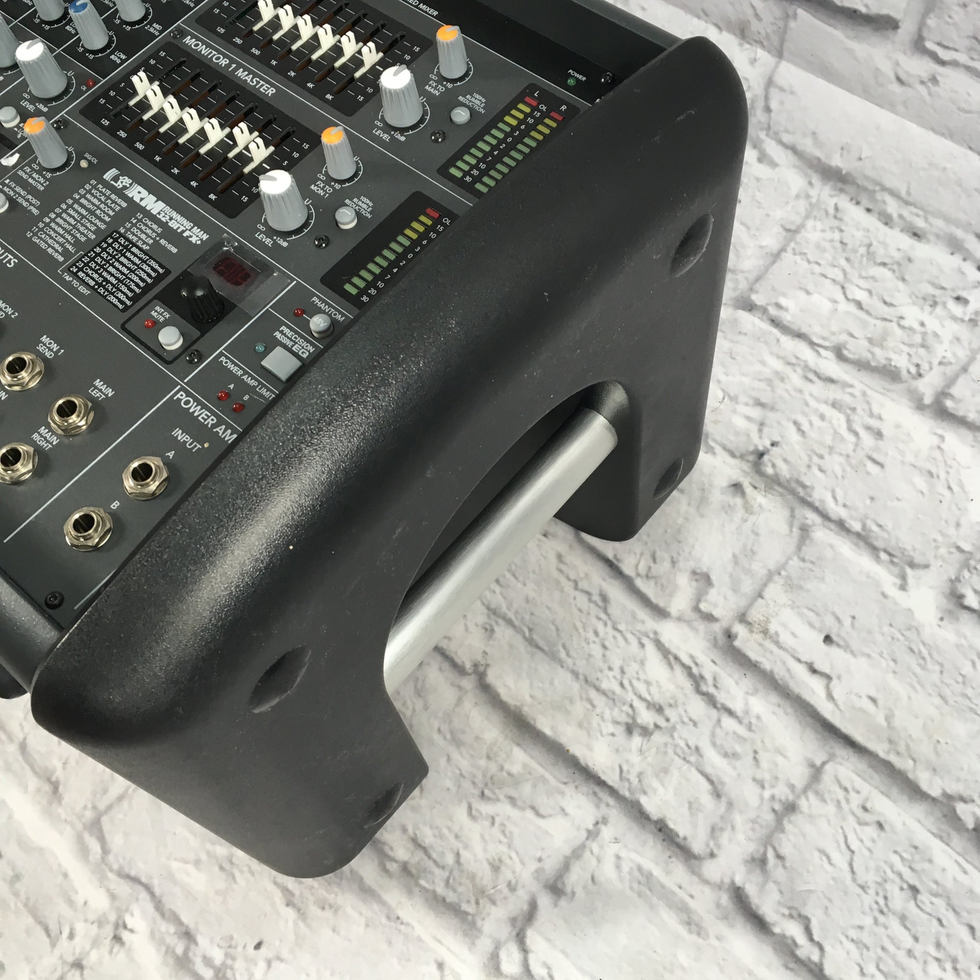 Mackie PPM608 Powered Mixer