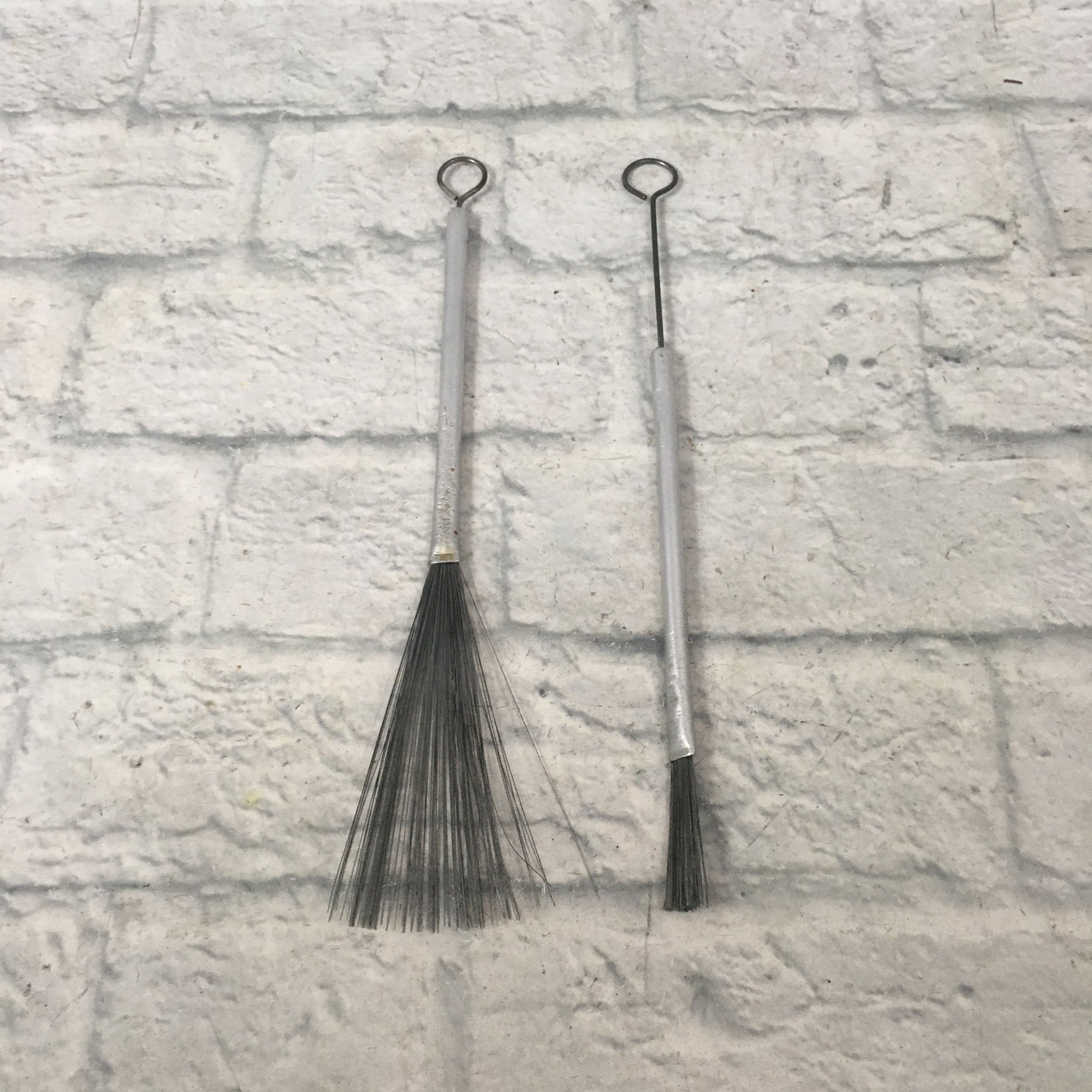 Retractable Wire Drum Brushes (1950's/1960's)