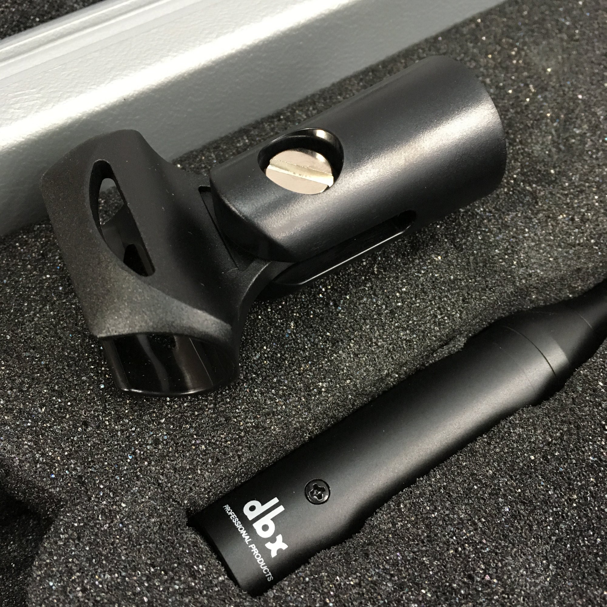 DBX RTA-M Measurement Microphone - Evolution Music