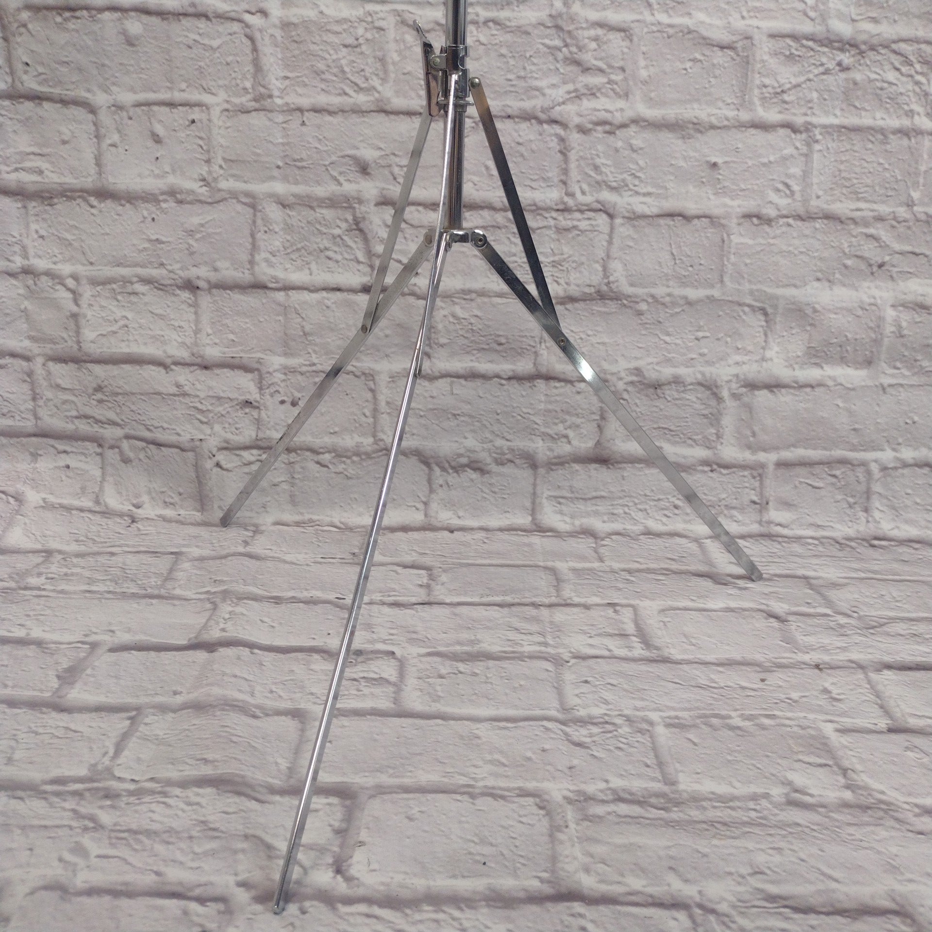 Unknown Wireframe Music Stand