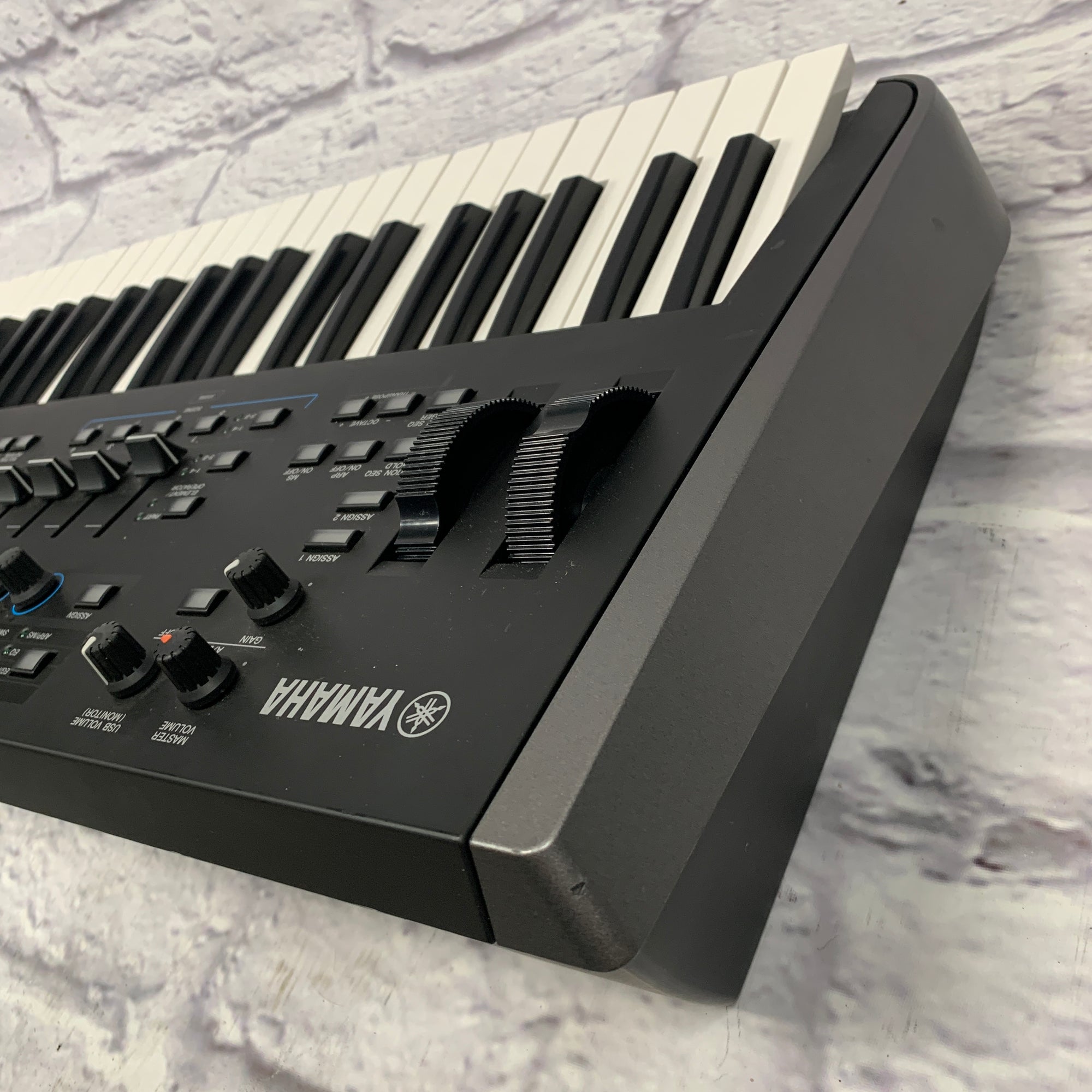 Yamaha MODX6S Digital Synth