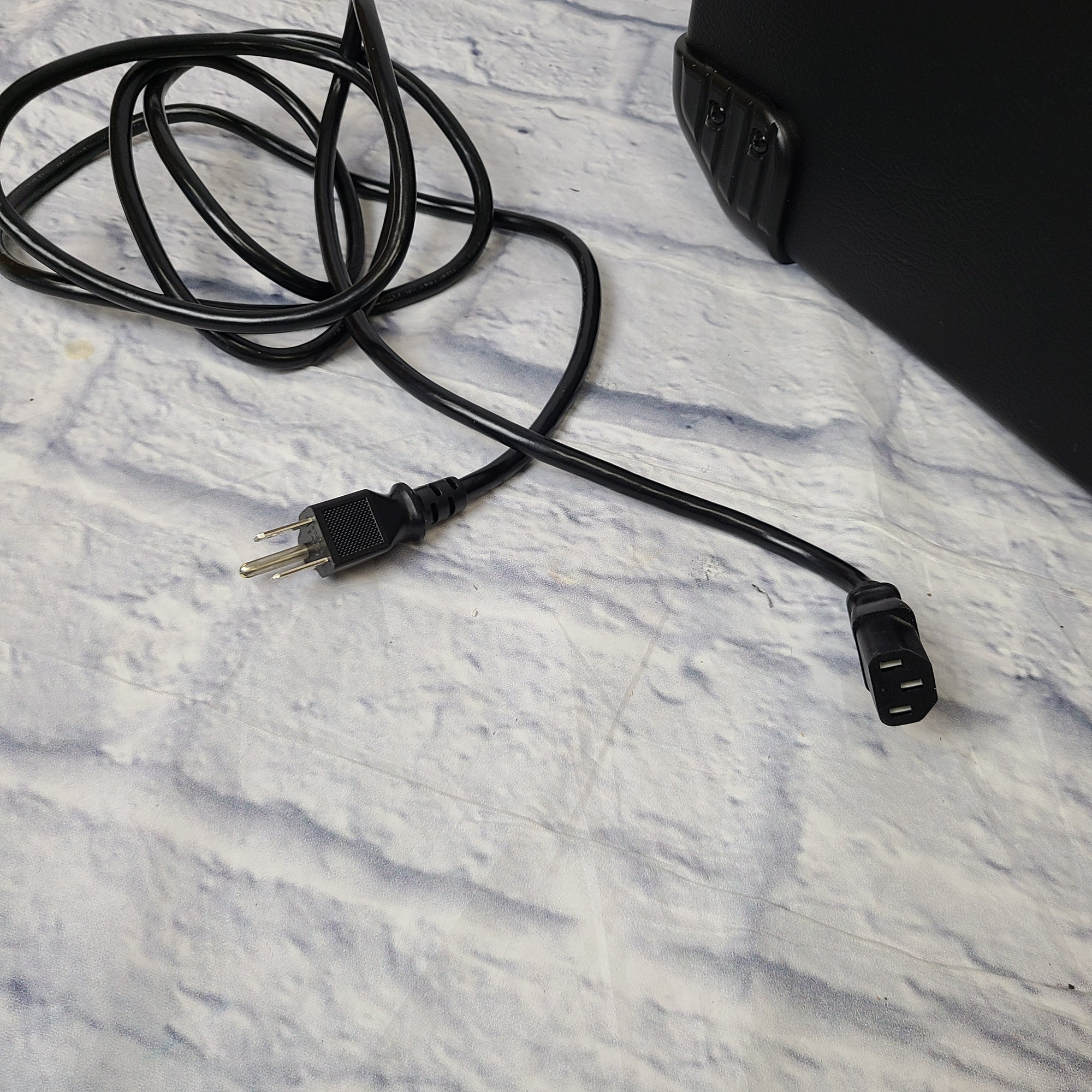 Line 6 Spyder IV 15 Guitar Combo Modeling Amp