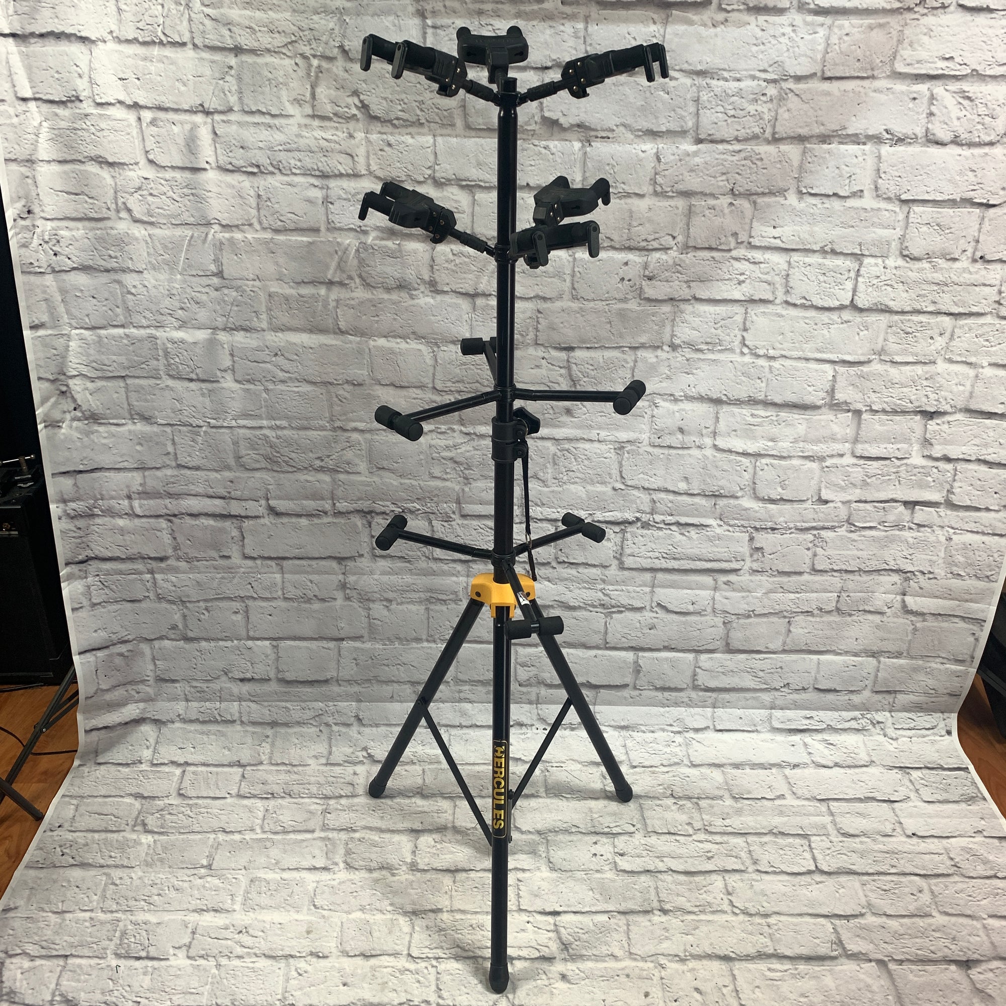 Hercules 6 Guitar Stand