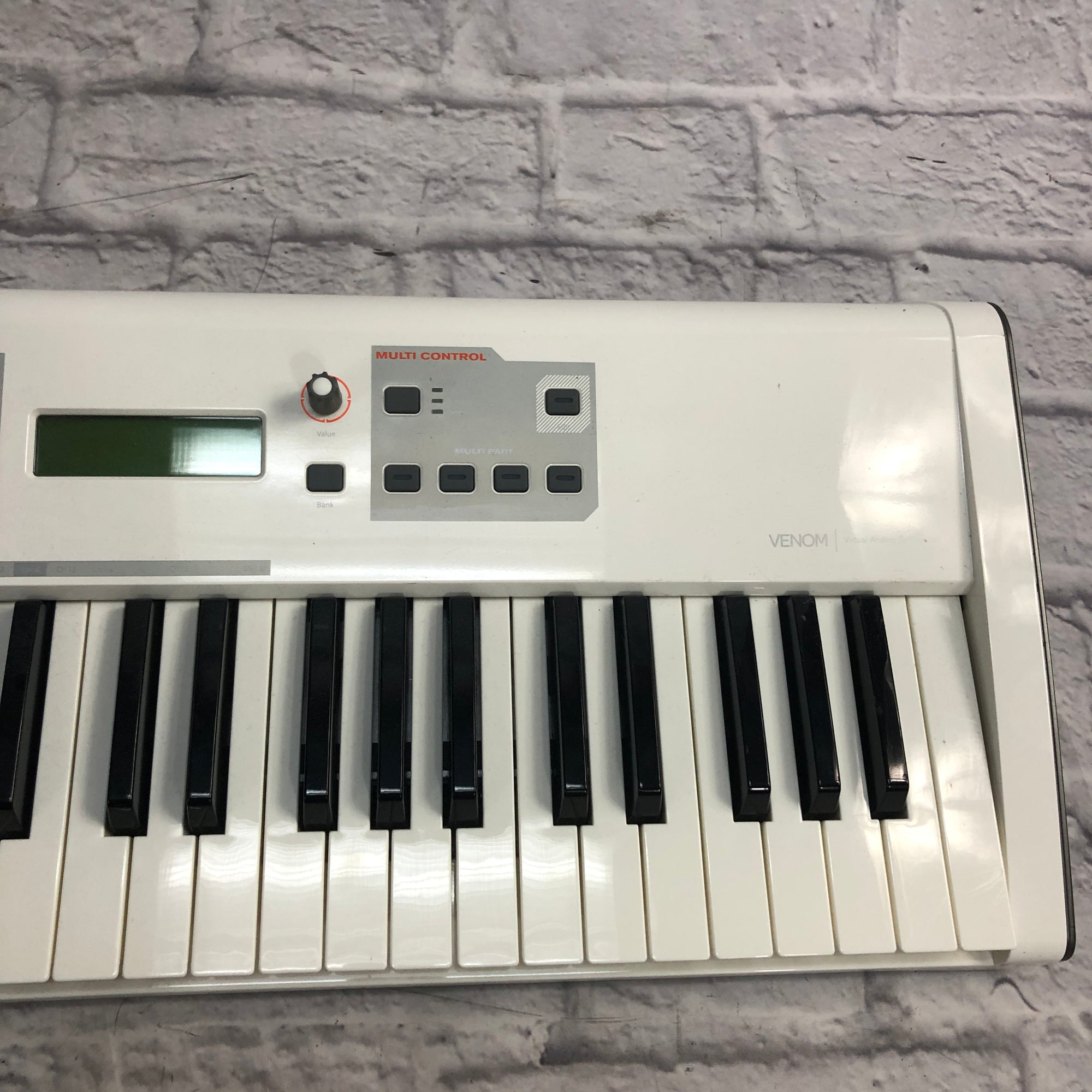M Audio Venom Synthesizer Evolution Music