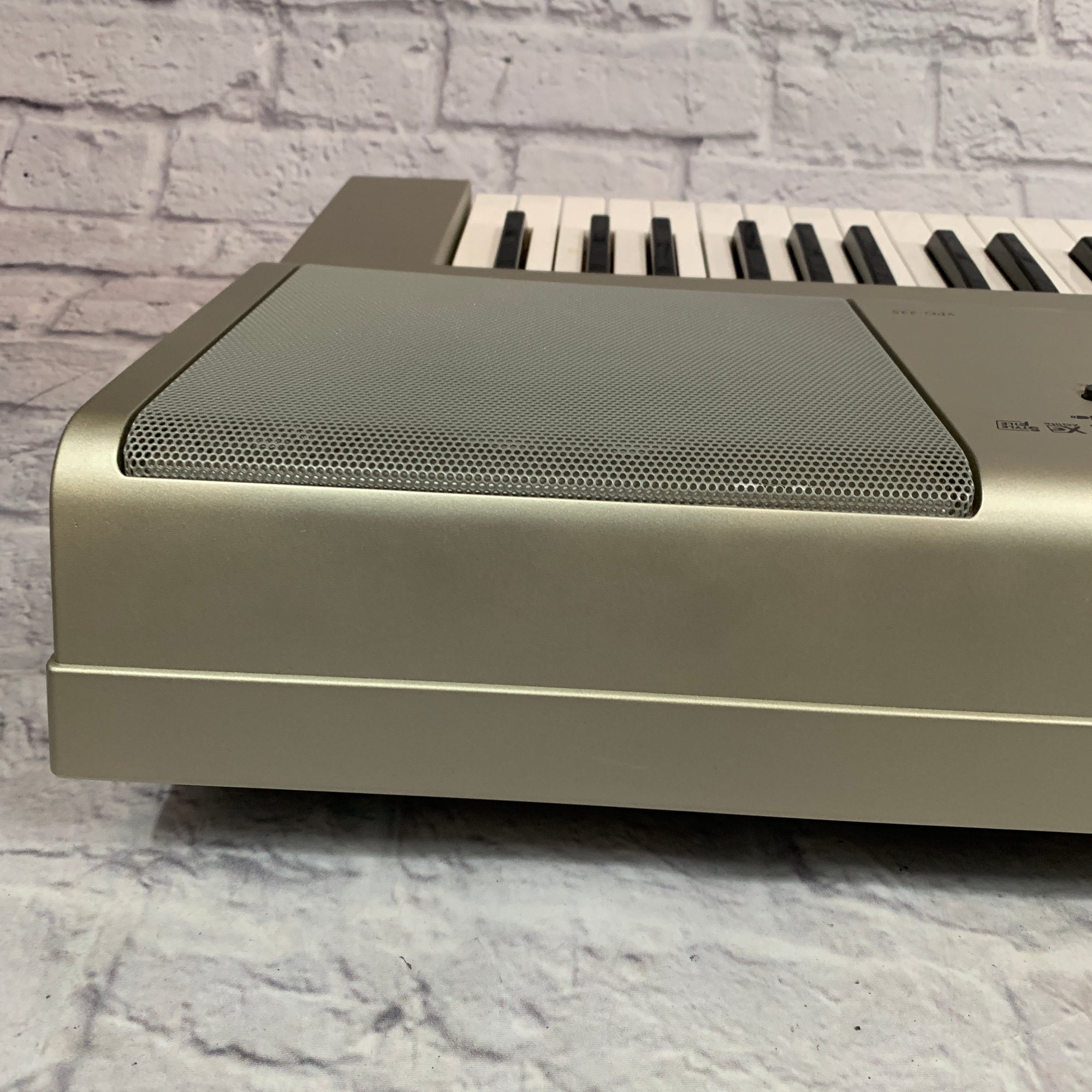 Yamaha YPG-235 76 Note Keyboard