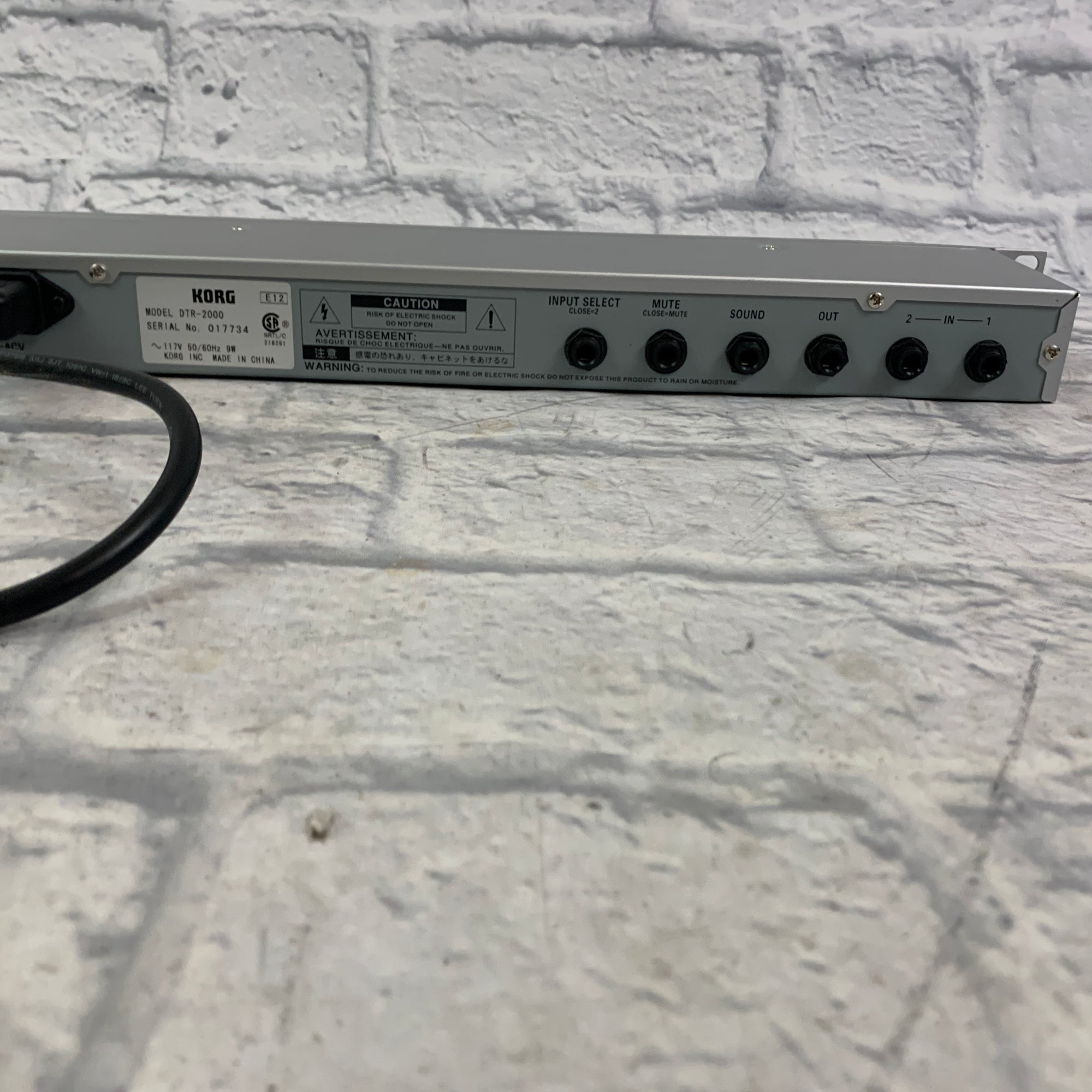 サンズアンプ RBI Korg DTR-2000 ラック付属 Korg DTR-2000 Rack Mount Chromatic Digital Tuner with Power