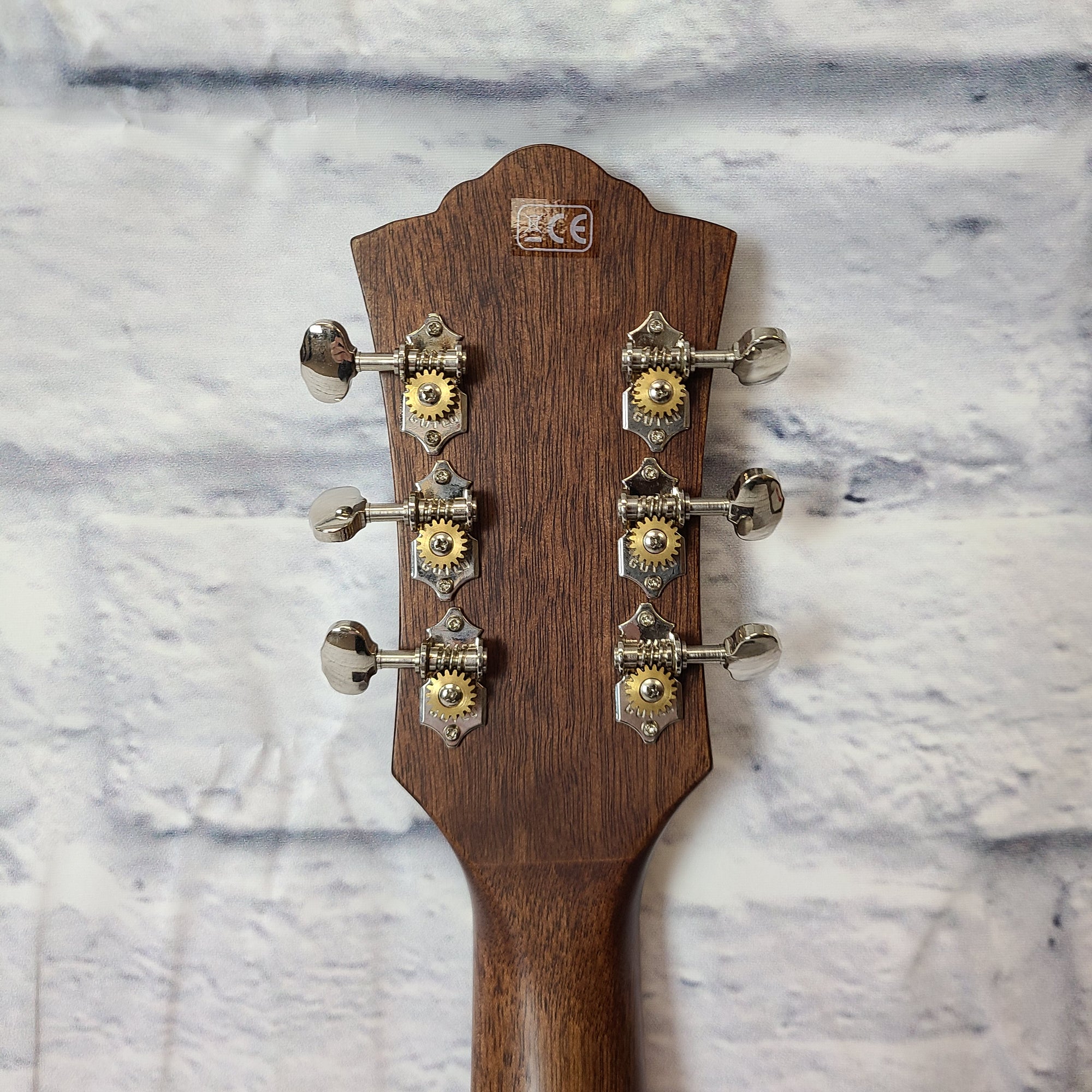 Guild D-260CE Deluxe Cutaway Acoustic / Electric Guitar - Natural Gloss - With Case