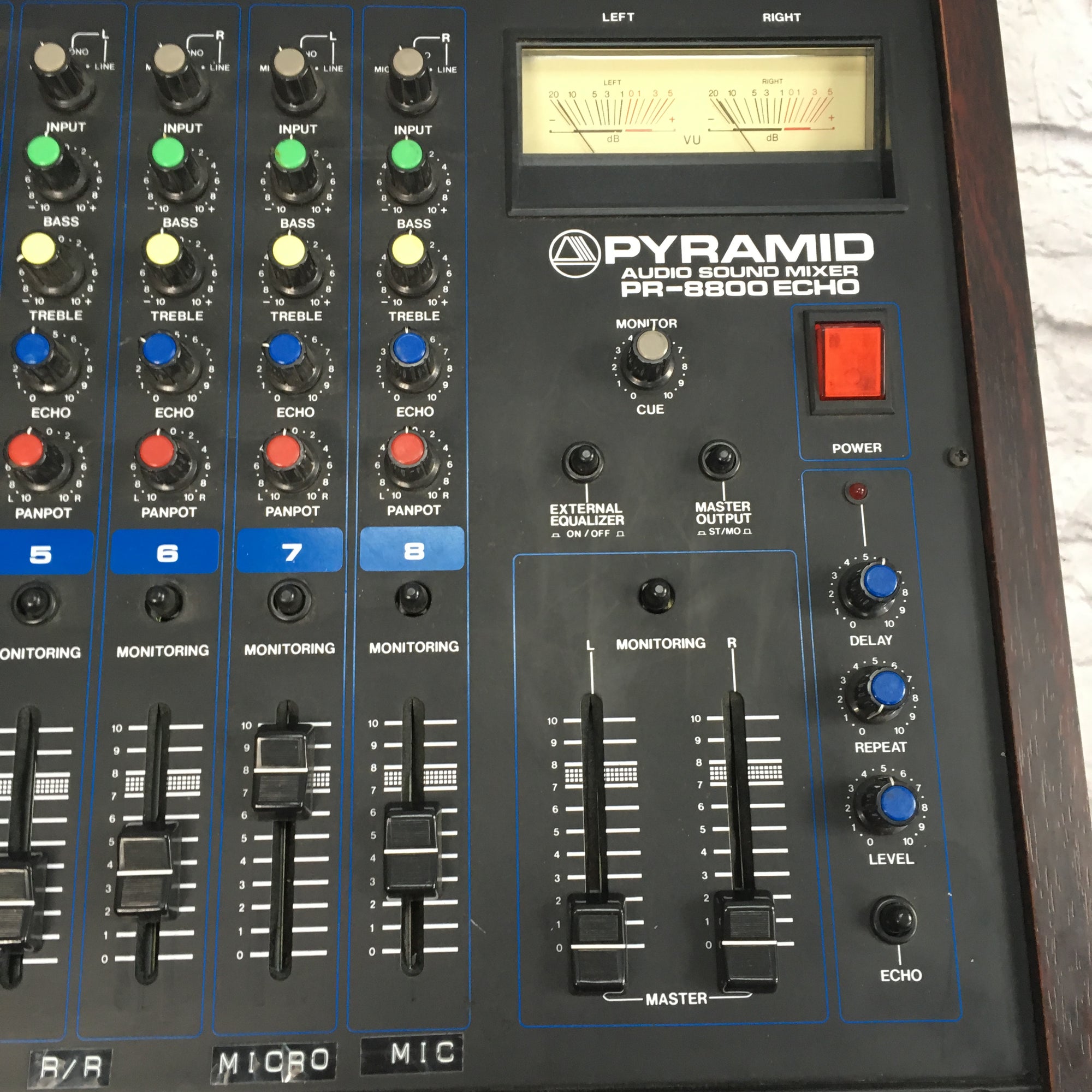 Selling PYRAMID SOUND MIXER