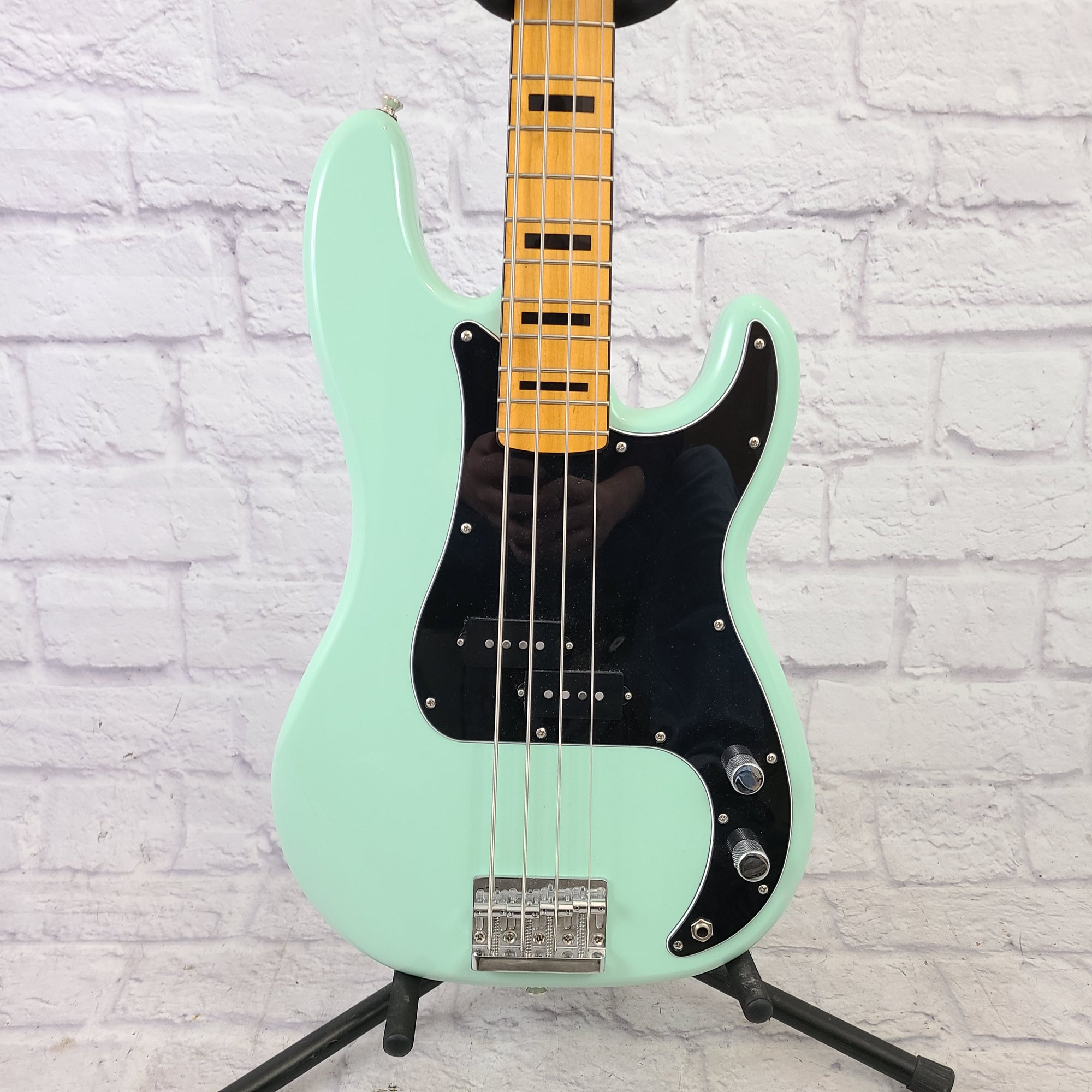 a*d様 Squier エレキベース ミントグリーン Amazon.co.jp: Squier by Fender エレキベース Classic Vibe 60s