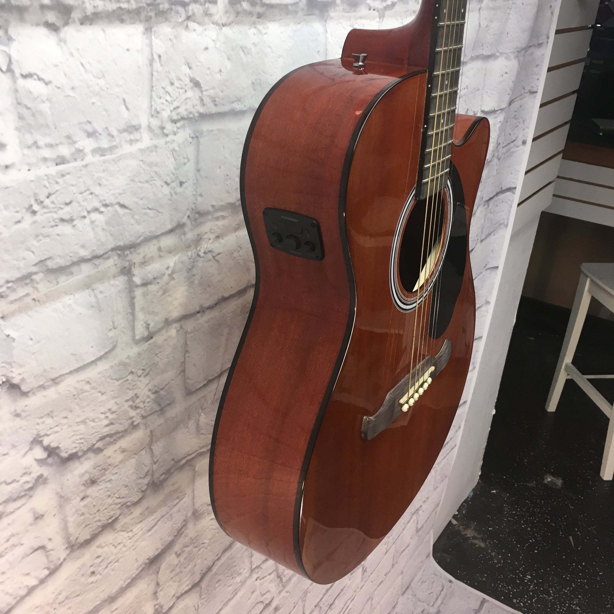 Fender FA-135CE Acoustic Guitar w Built In Pickup and Tuner