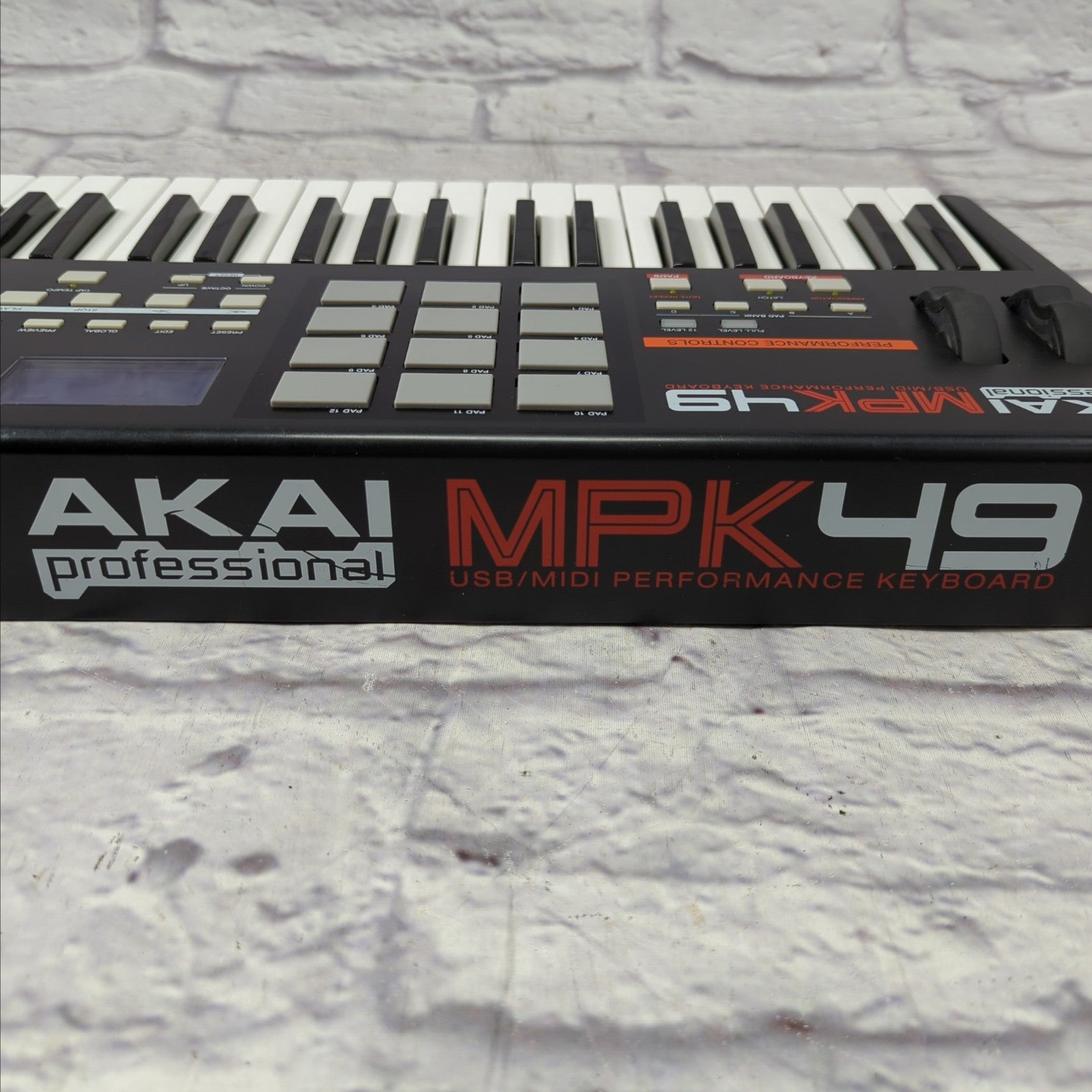 Akai MPK49 49 Key Midi Controller