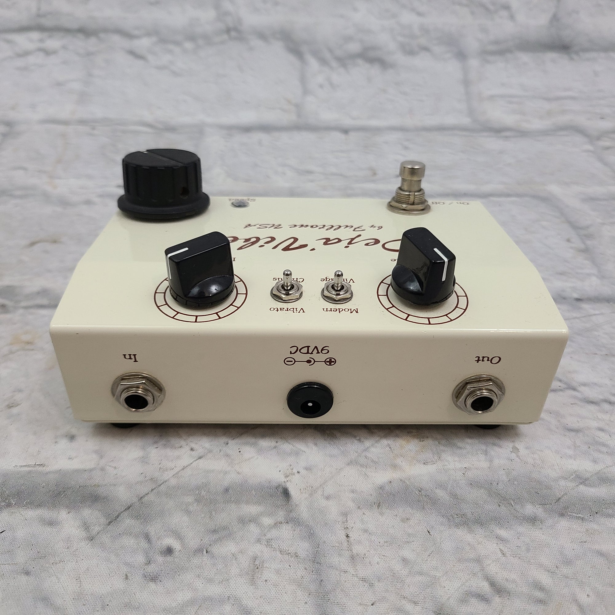 Fulltone Deja Vibe Vibrato Pedal