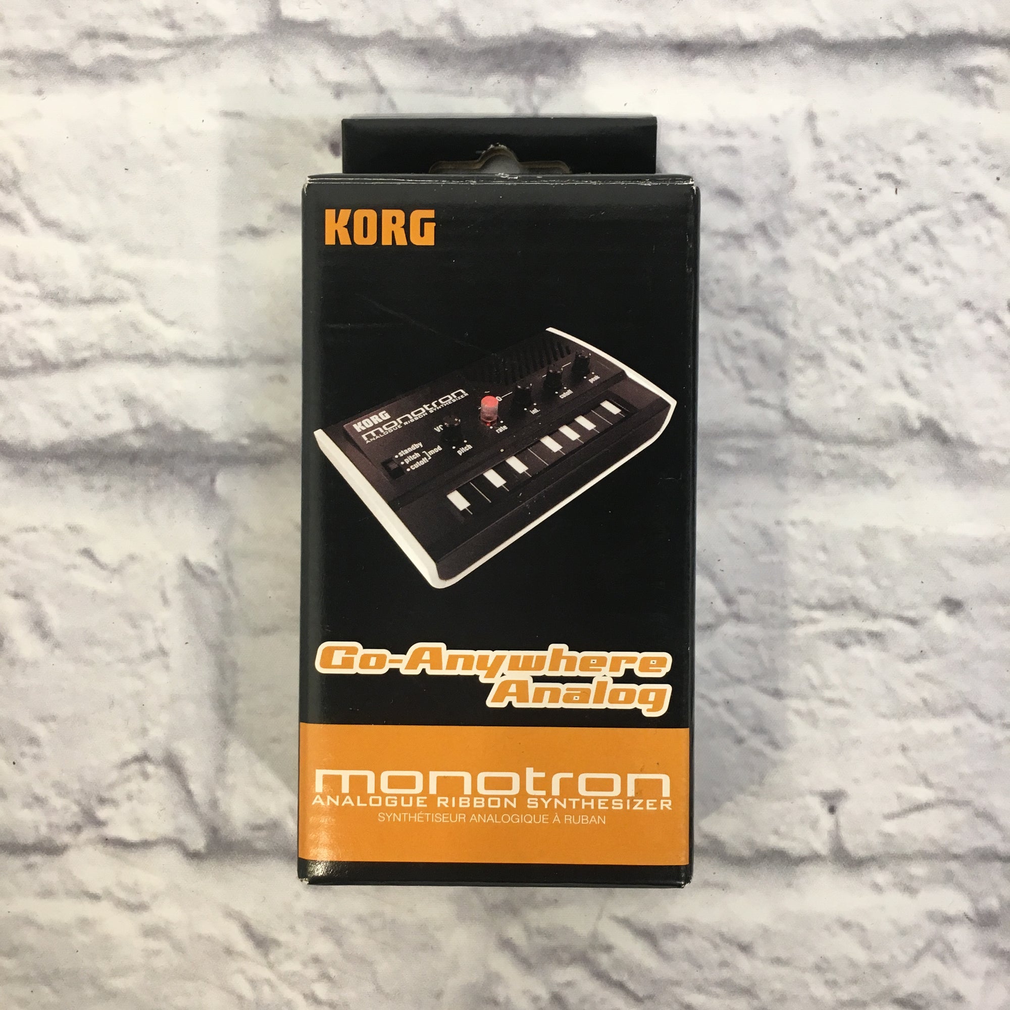 ** Korg Monotron Analogue Ribbon Synthesizer w Box