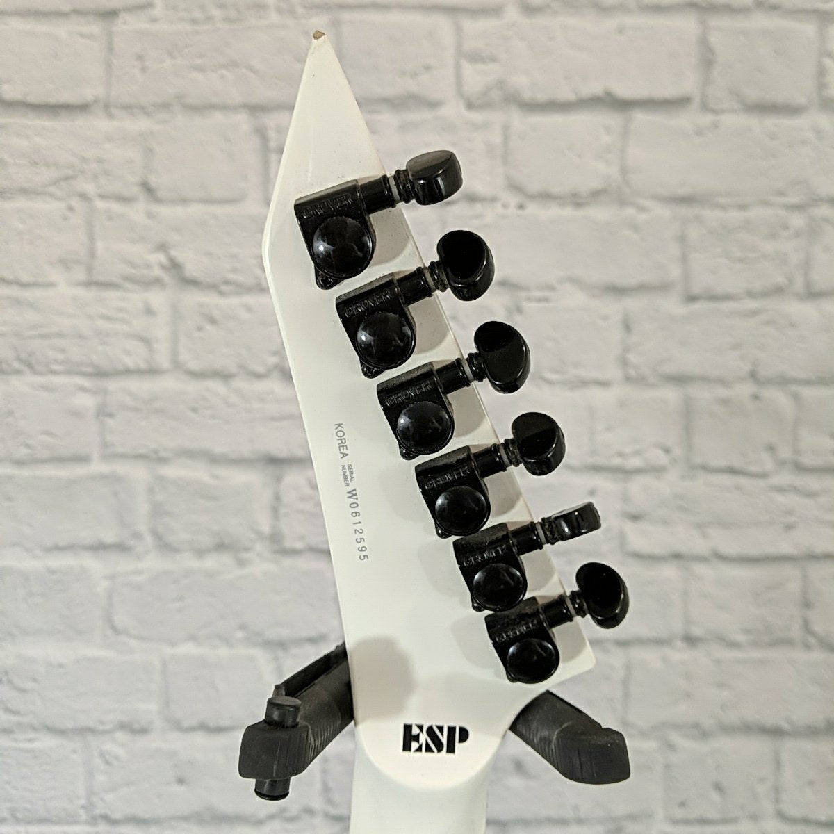 ESP LTD ALEXI-600 Alexi Laiho Electric Guitar - White With Black Pinstripe