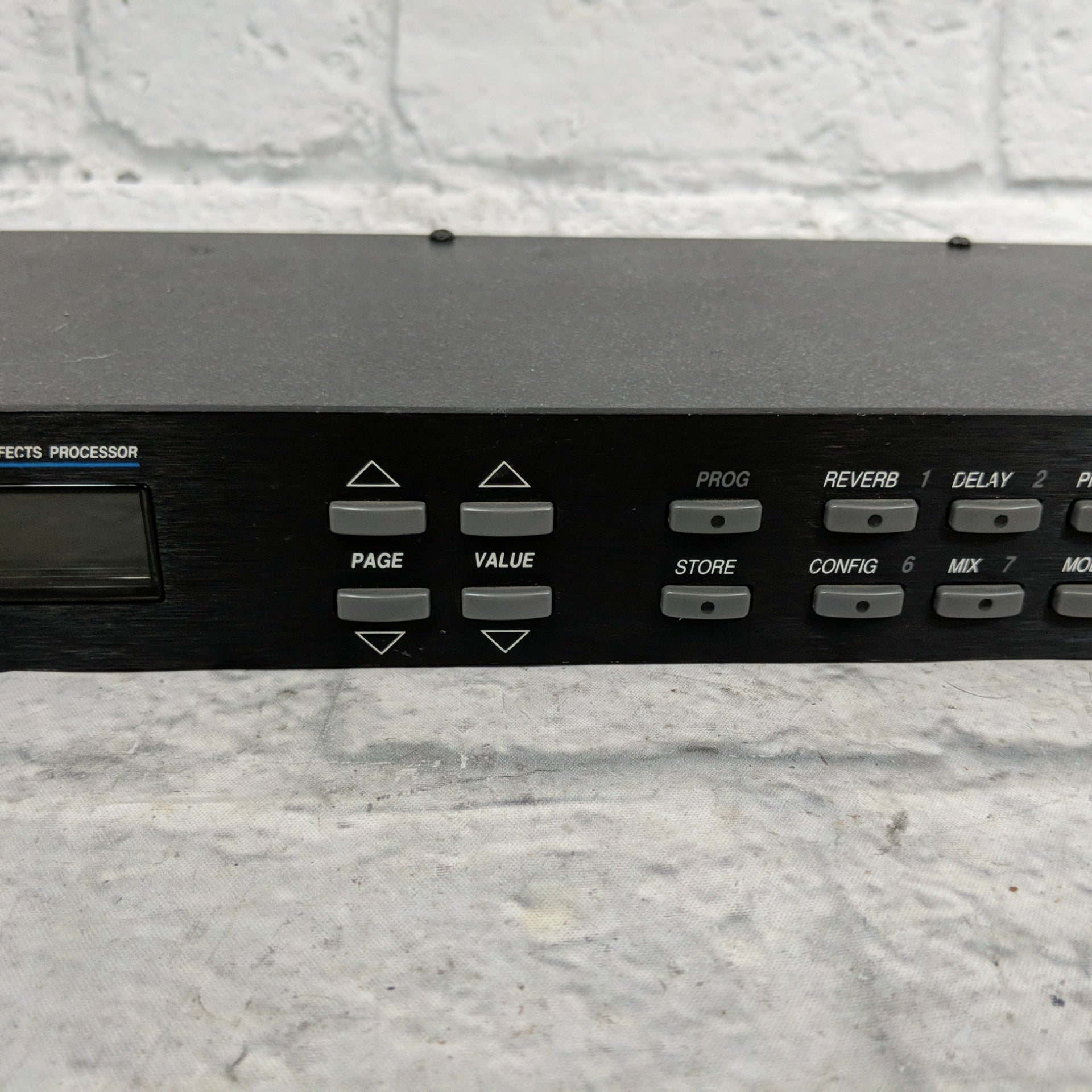 ALESIS QUADRAVERB GT （アレシス クアドラバーブGT） 名機】ALESIS