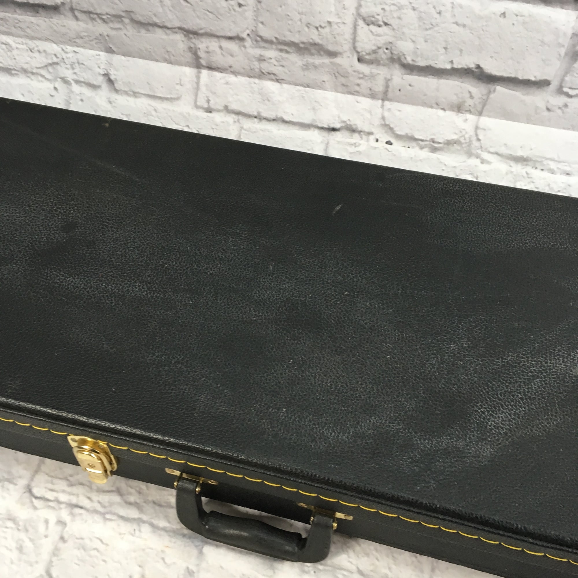 Unknown Black Hardshell Electric Guitar Case