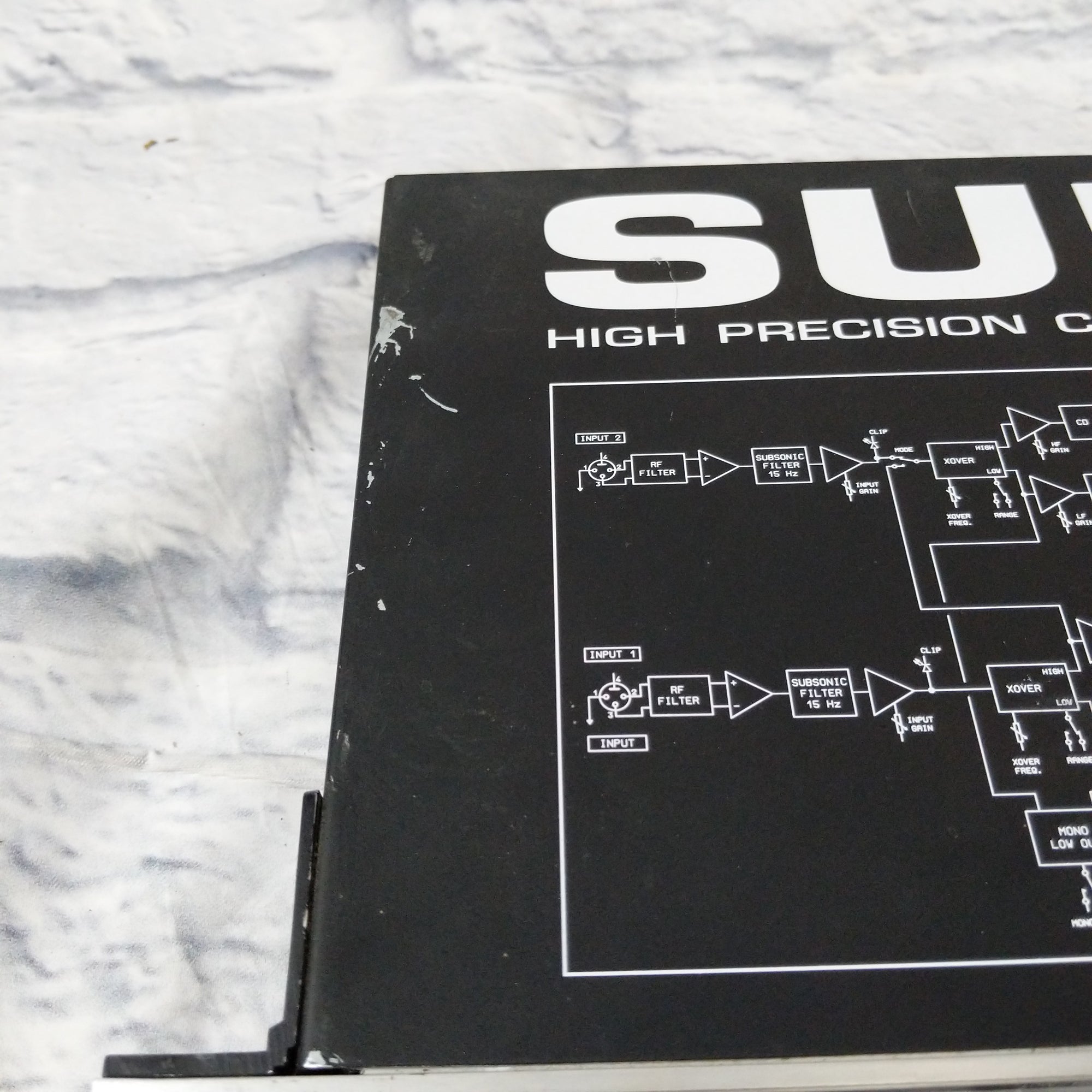 Behringer Super X Rack Unit