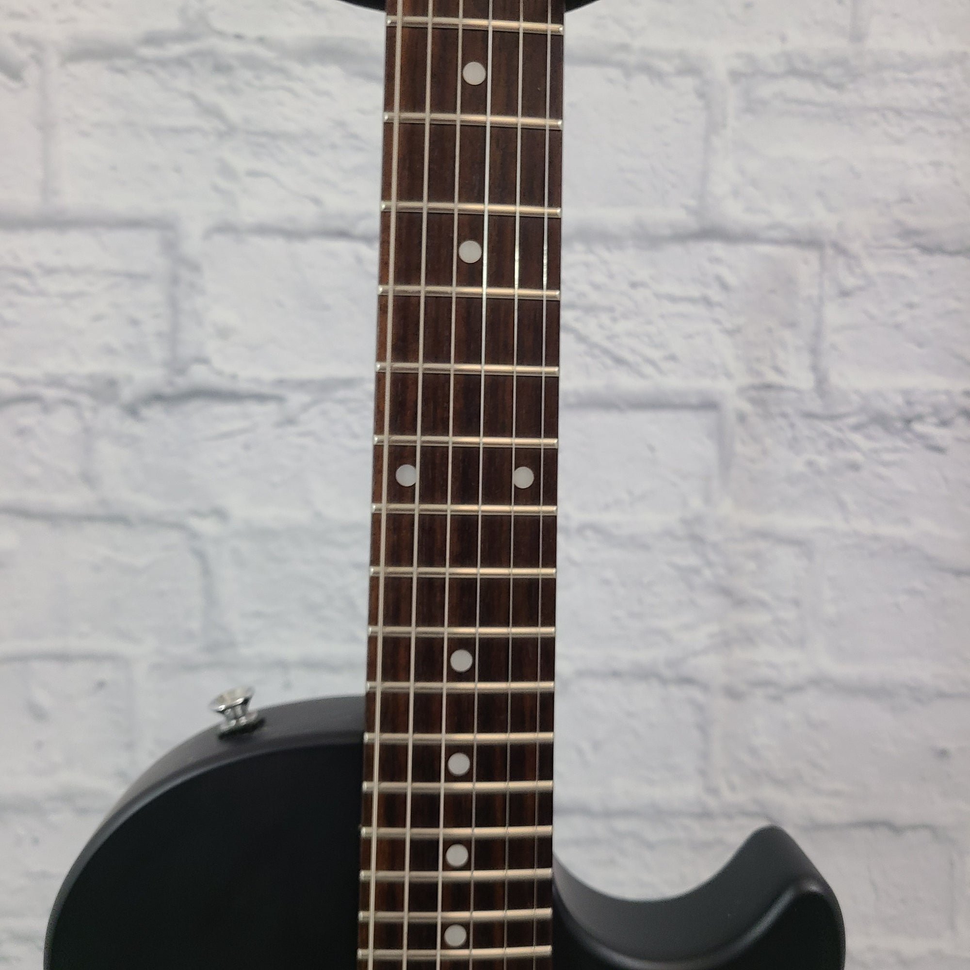 2016 Epiphone Les Paul Special Electric Guitar