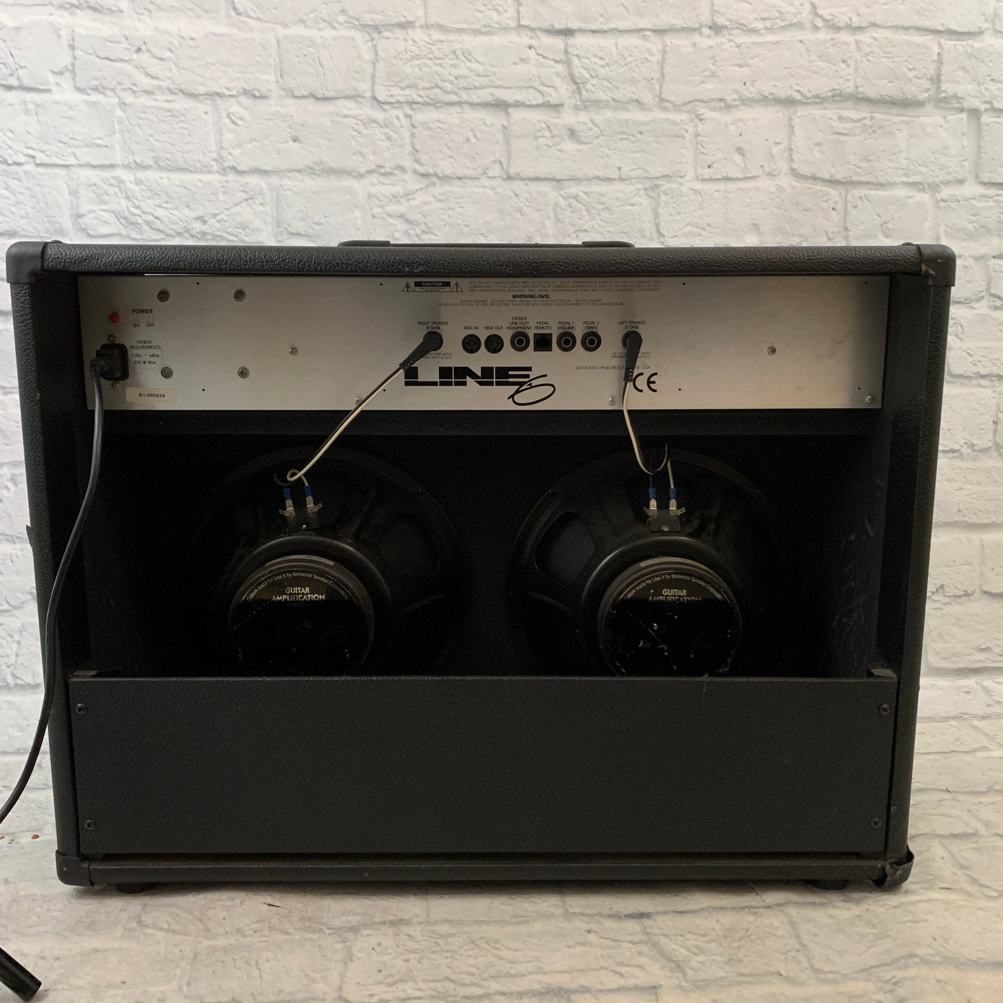 Line 6 AxSys 100 Watt Stereo Modeling Guitar Amplifier