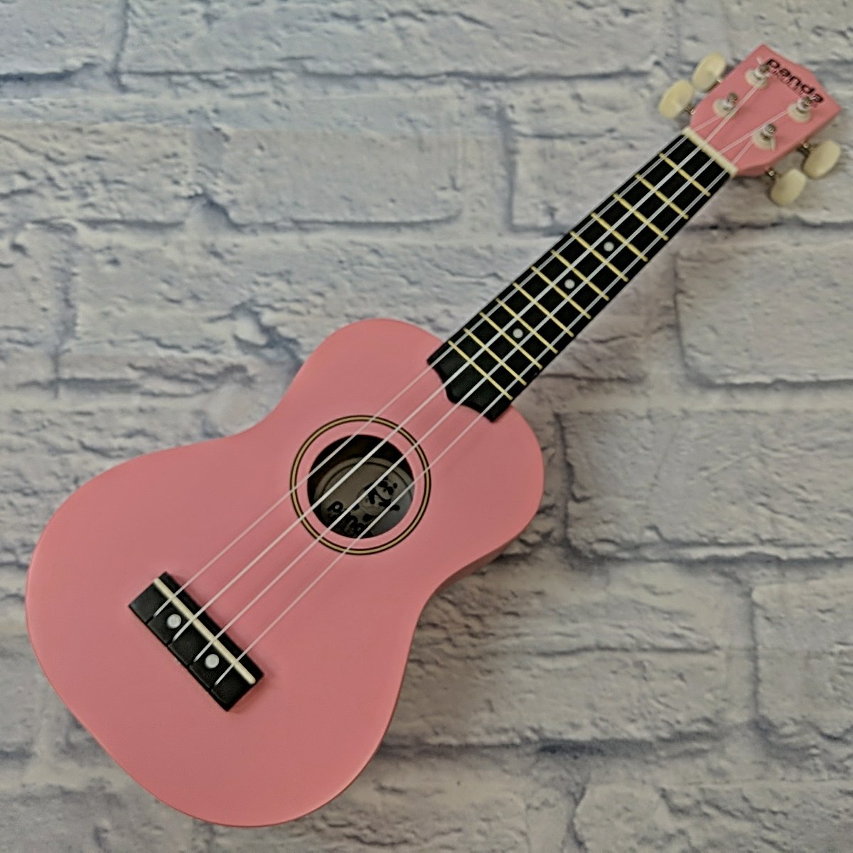 Panda PNUKPI Pink Soprano Ukulele
