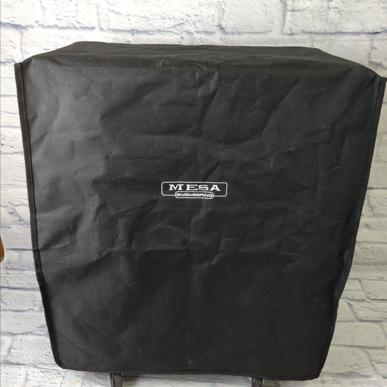 Mesa/Boogie Rectifier Vertical 2x12" 120-watt Angled Extension Cabinet - Black with Cream & Black Grille - Like New