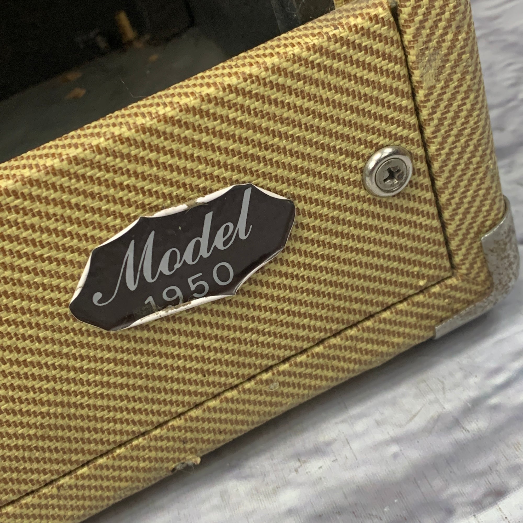 Earth Sound Research Revival Model 1950 15" Tweed Guitar Combo Amp