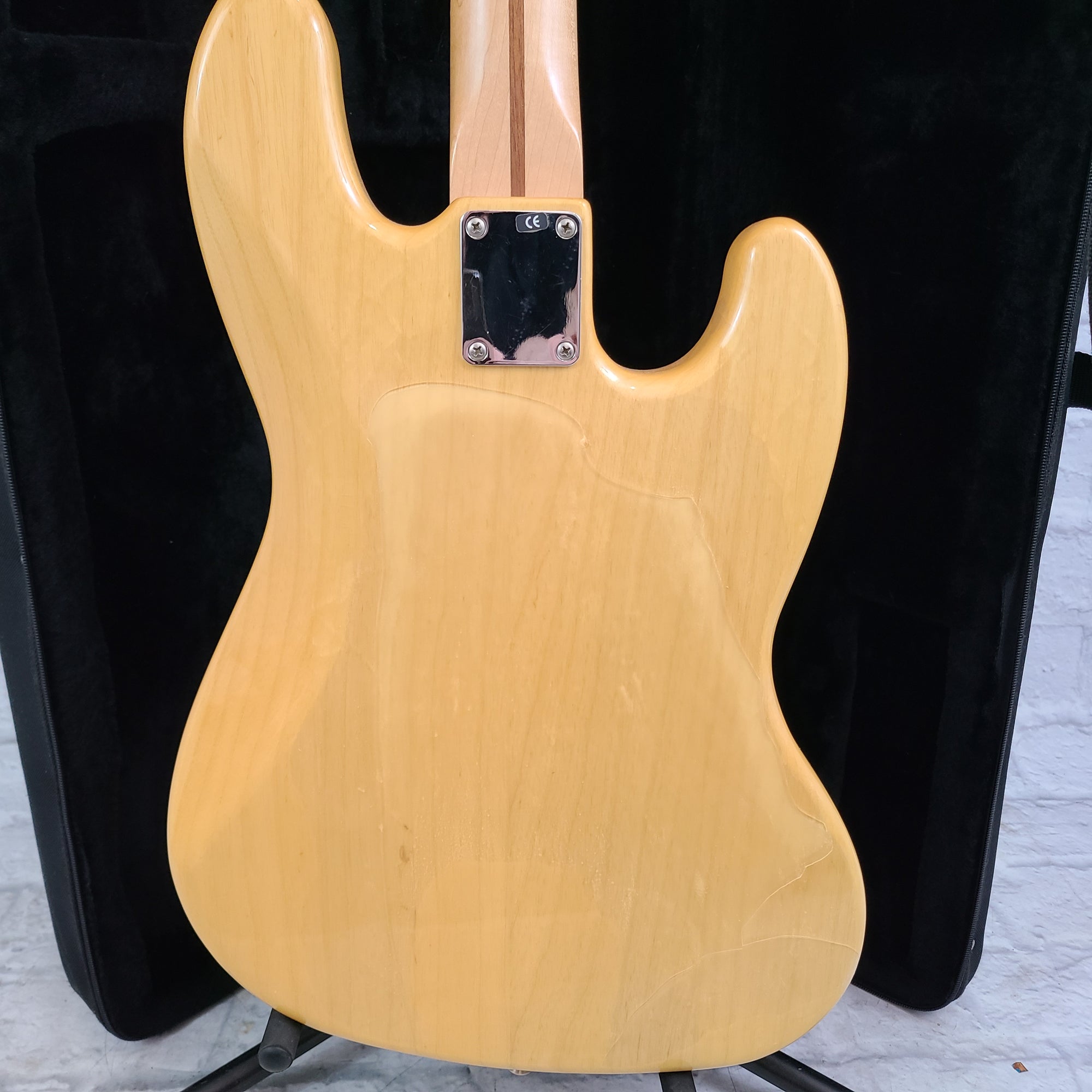 Fender Jazz Bass MIM Lefty Natural 4 String Bass Guitar w/ Case