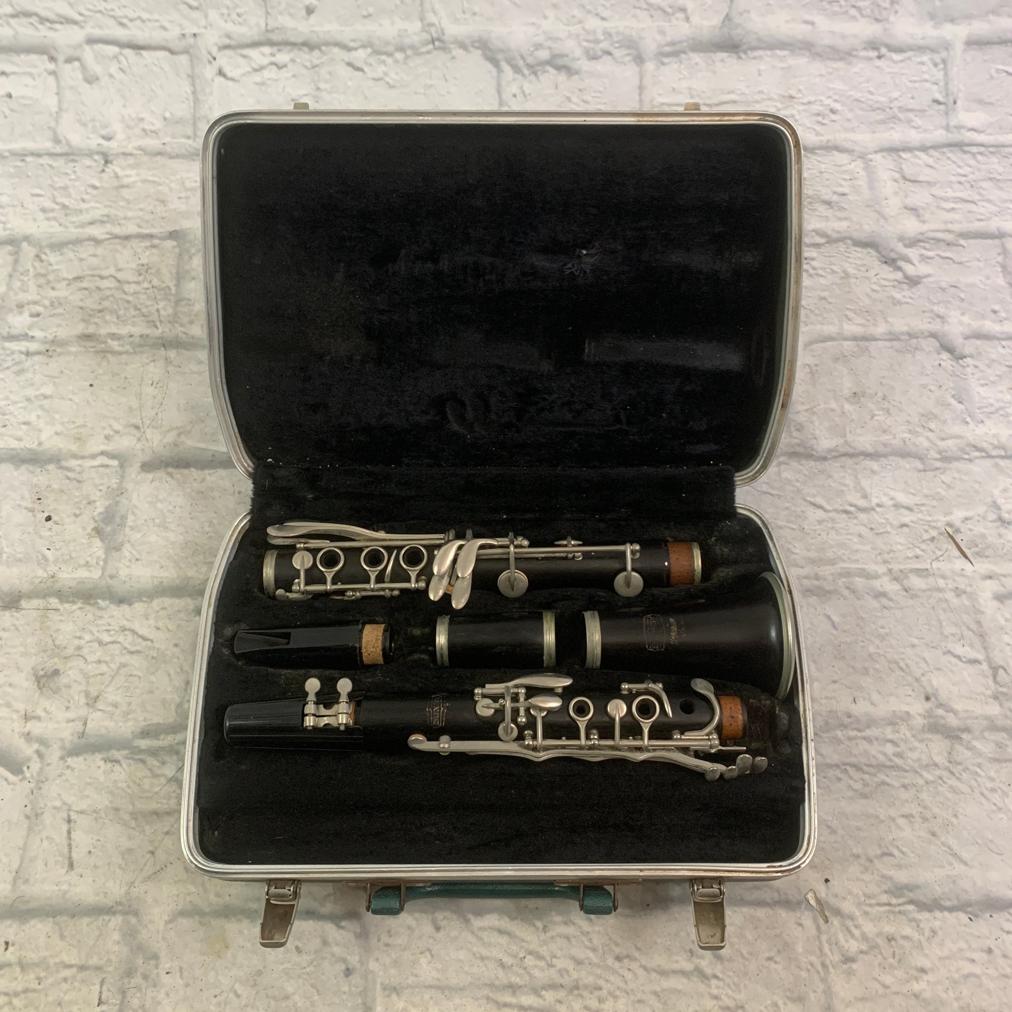 Selmer Bundy Bb Clarinet w/ Case
