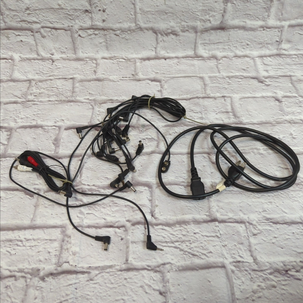 Voodoo Lab Pedal Power Mondo Power Supply