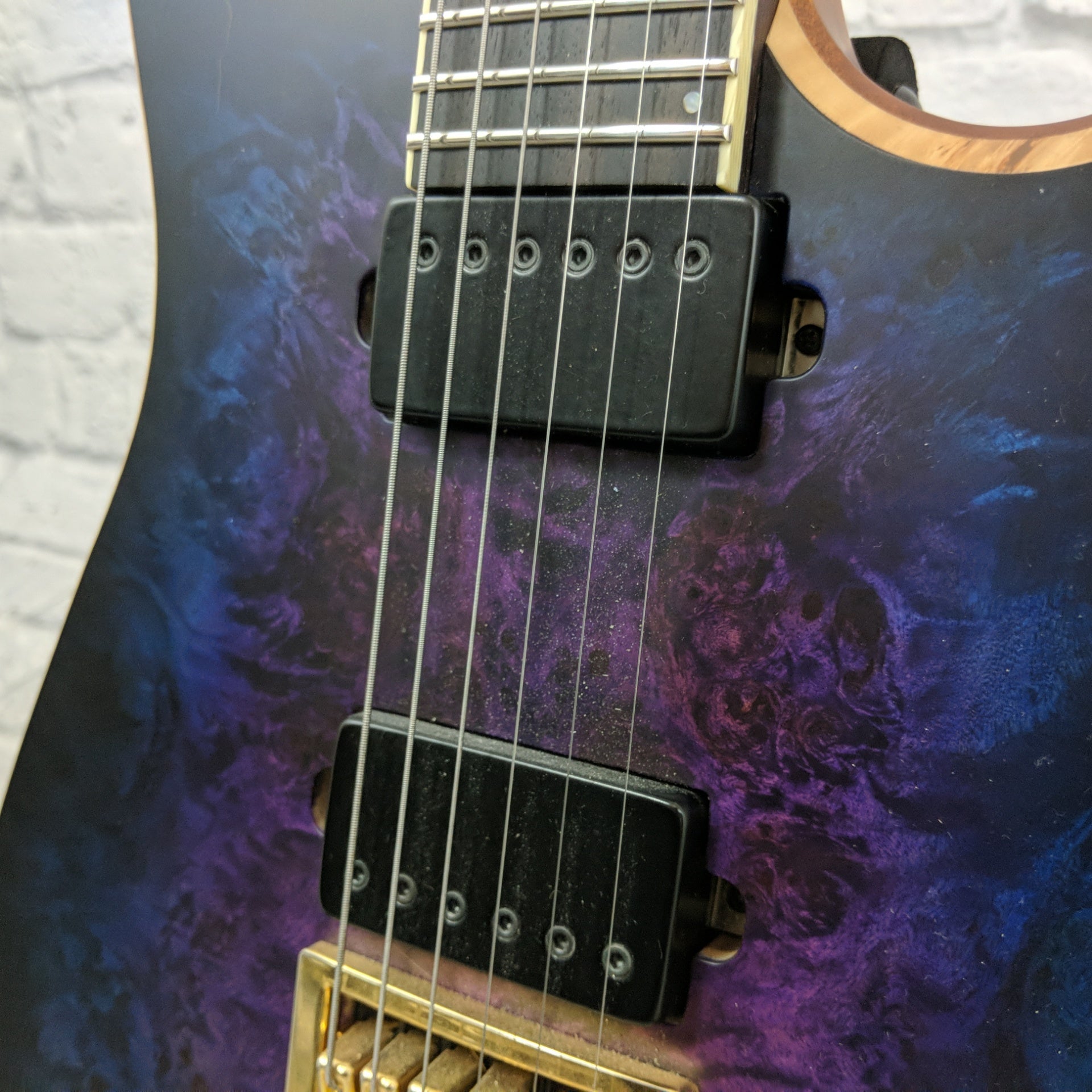 Skervesen Raptor 6 Evertune Viper Headstock Custom Shop Exclusive Electric Guitar