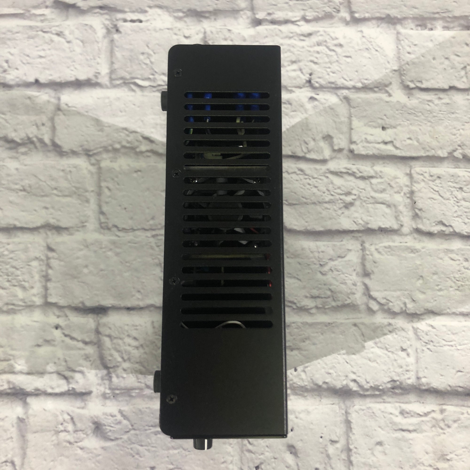 Aguilar AG700 Bass Amp Head