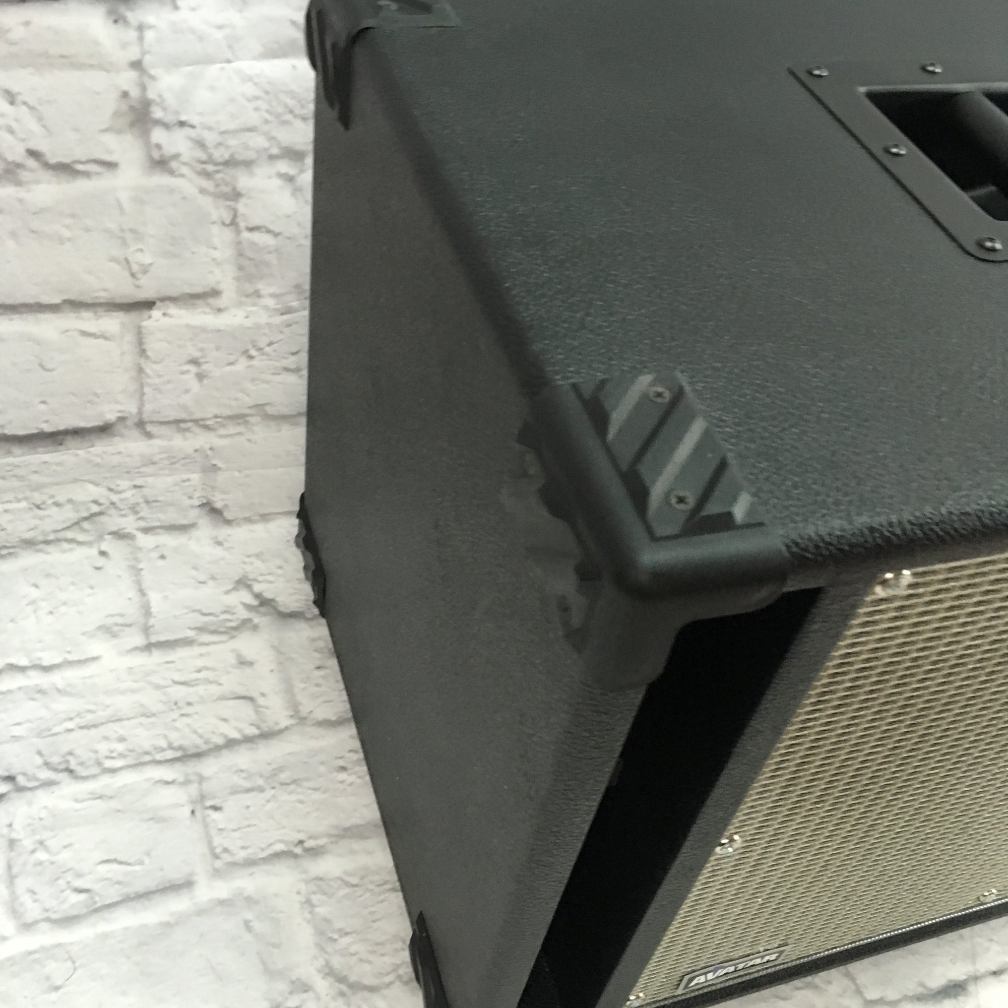 Avatar B126 Bass Speaker Cabinet 12in & 6in Speakers